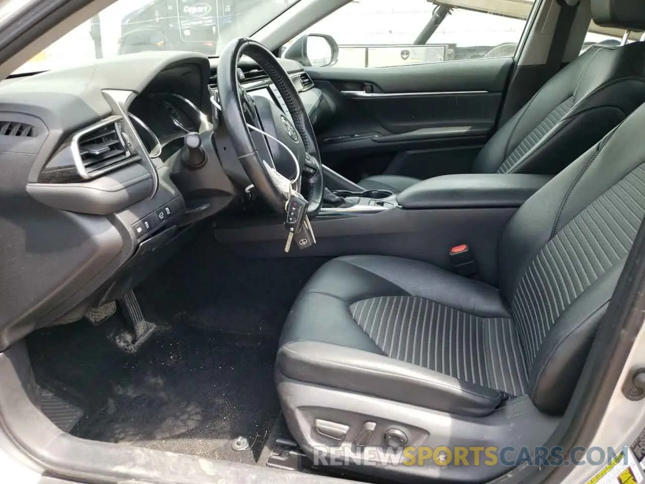 7 Photograph of a damaged car 4T1G11BK6LU007401 TOYOTA CAMRY 2020