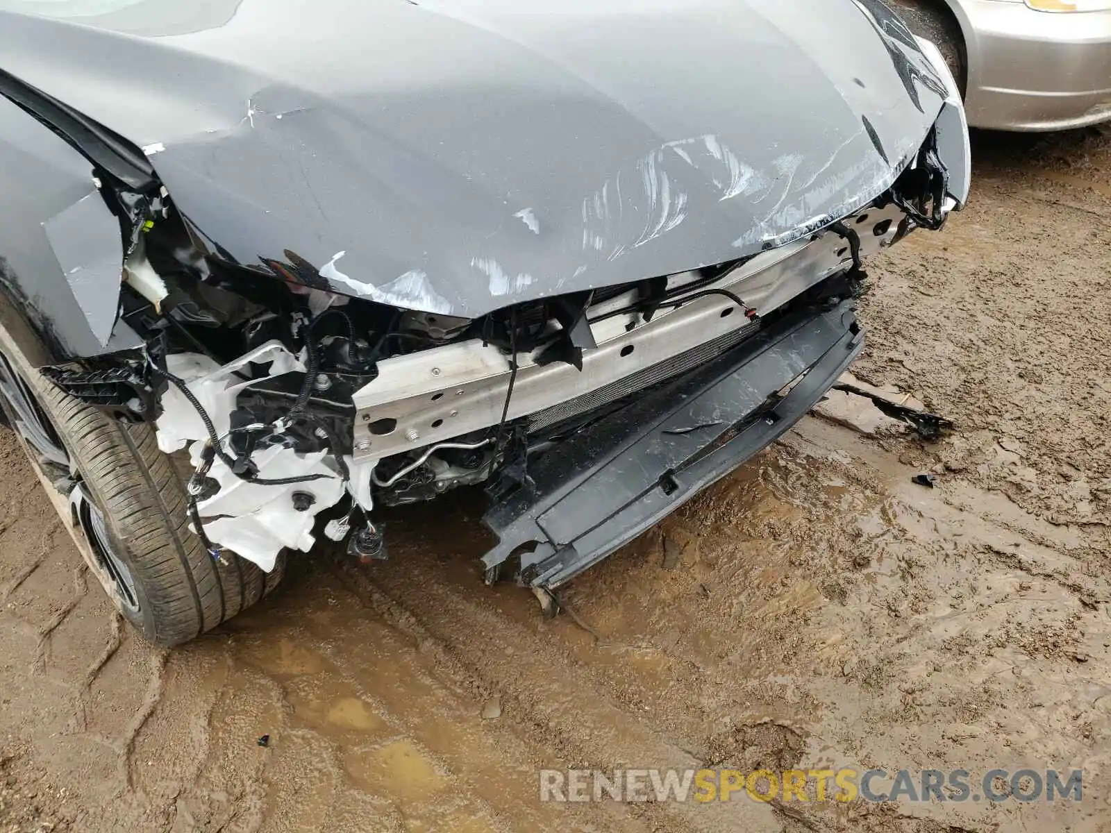 9 Photograph of a damaged car 4T1G11BK7LU007911 TOYOTA CAMRY 2020