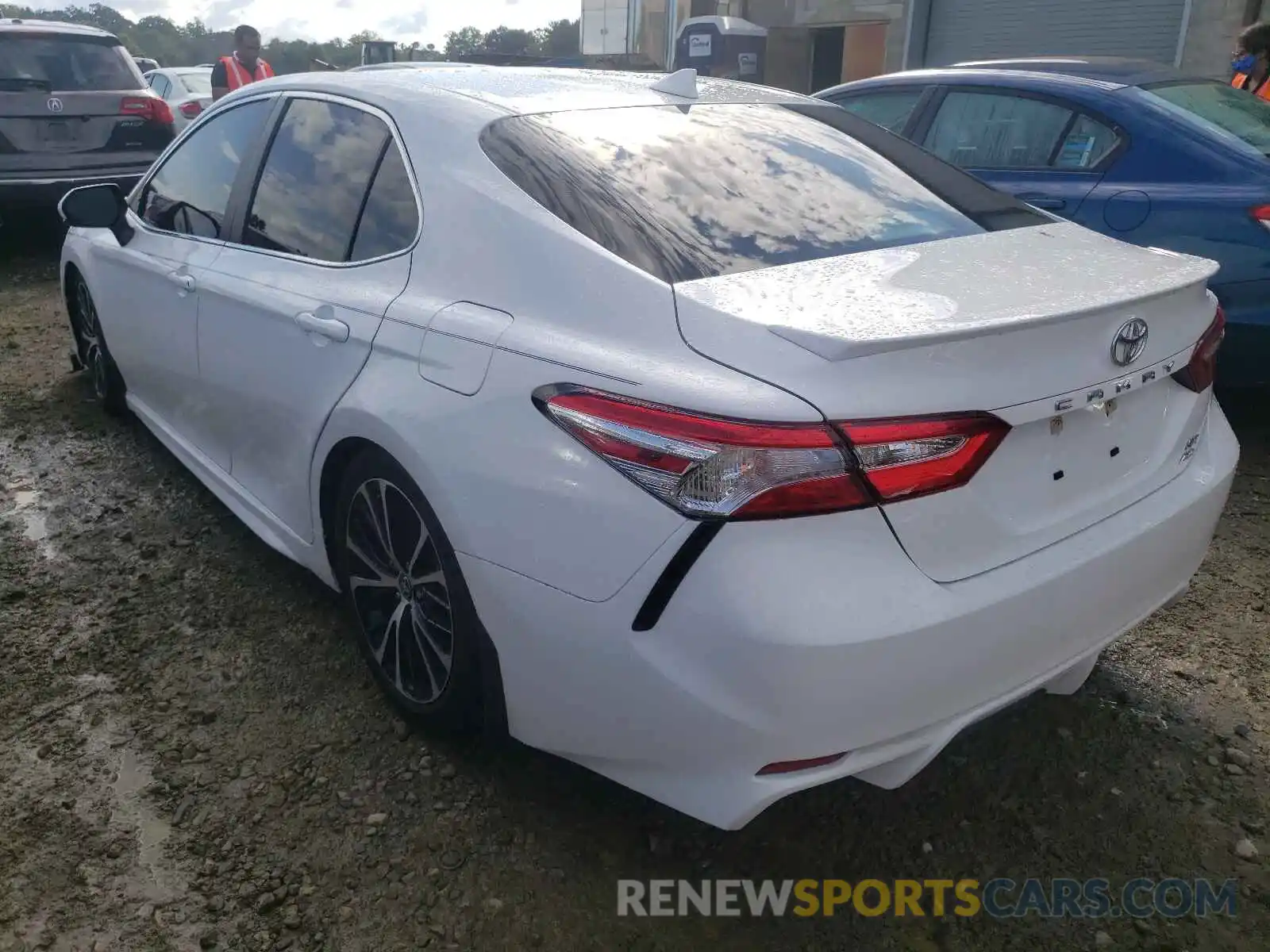 3 Photograph of a damaged car 4T1G11BK8LU004628 TOYOTA CAMRY 2020