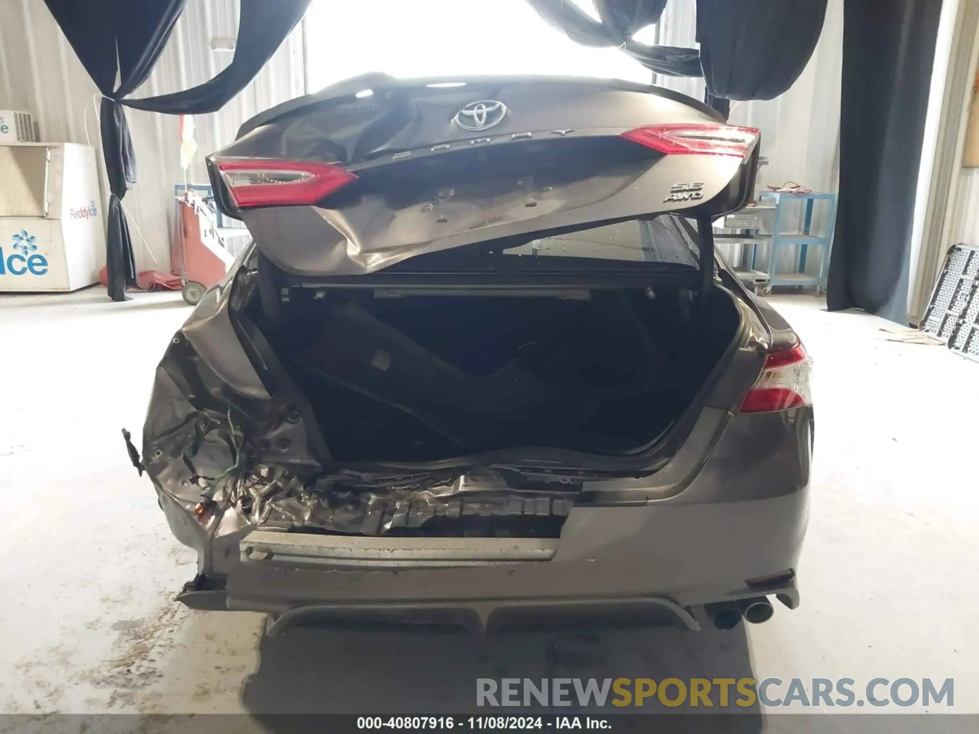 17 Photograph of a damaged car 4T1G11BK8LU004838 TOYOTA CAMRY 2020