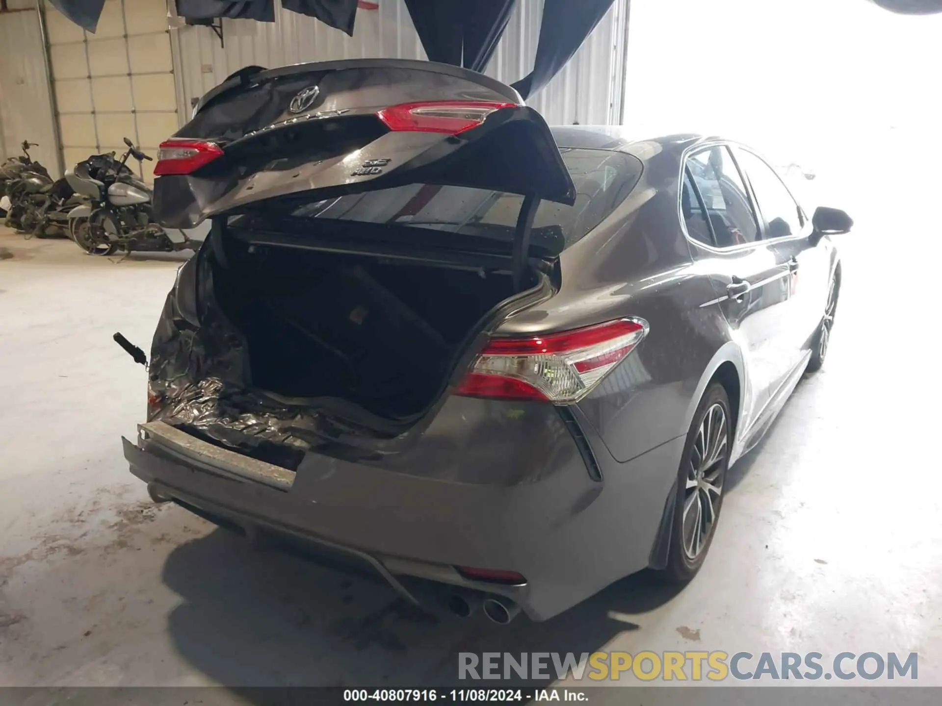 4 Photograph of a damaged car 4T1G11BK8LU004838 TOYOTA CAMRY 2020