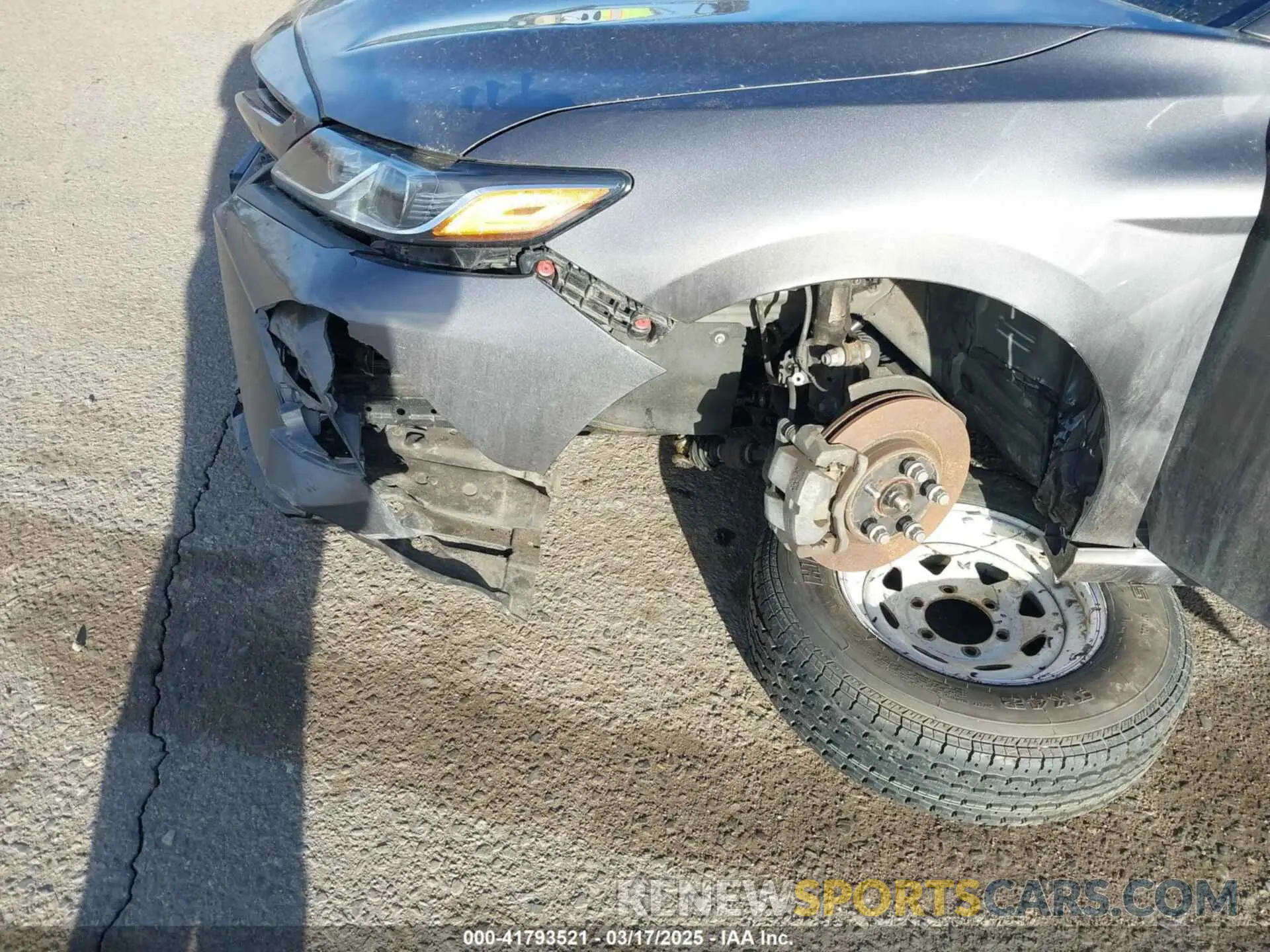 6 Photograph of a damaged car 4T1G11BK8LU008226 TOYOTA CAMRY 2020