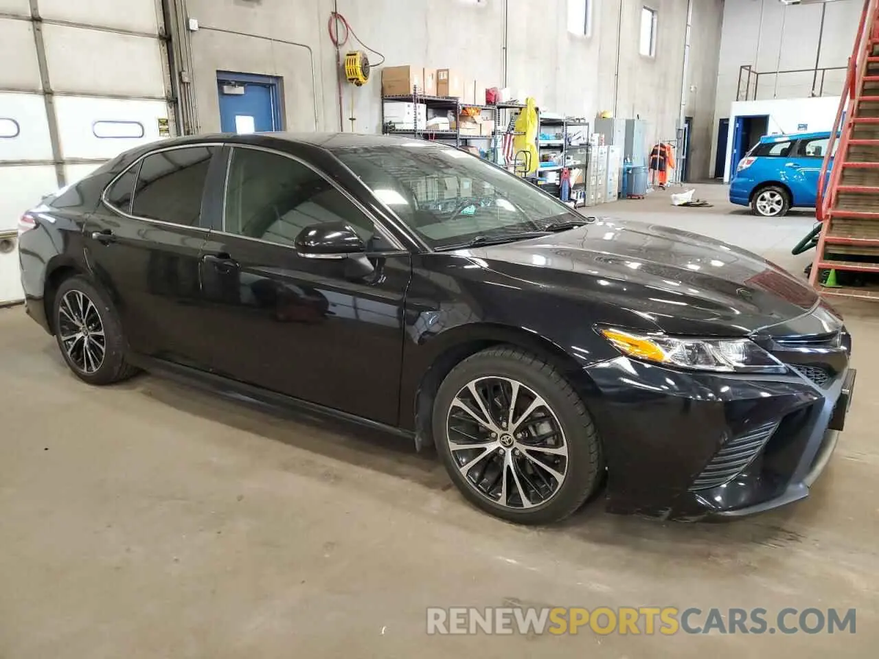 4 Photograph of a damaged car 4T1G11BK8LU016522 TOYOTA CAMRY 2020