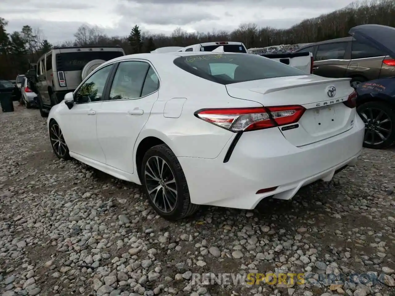 3 Photograph of a damaged car 4T1G11BK9LU015931 TOYOTA CAMRY 2020