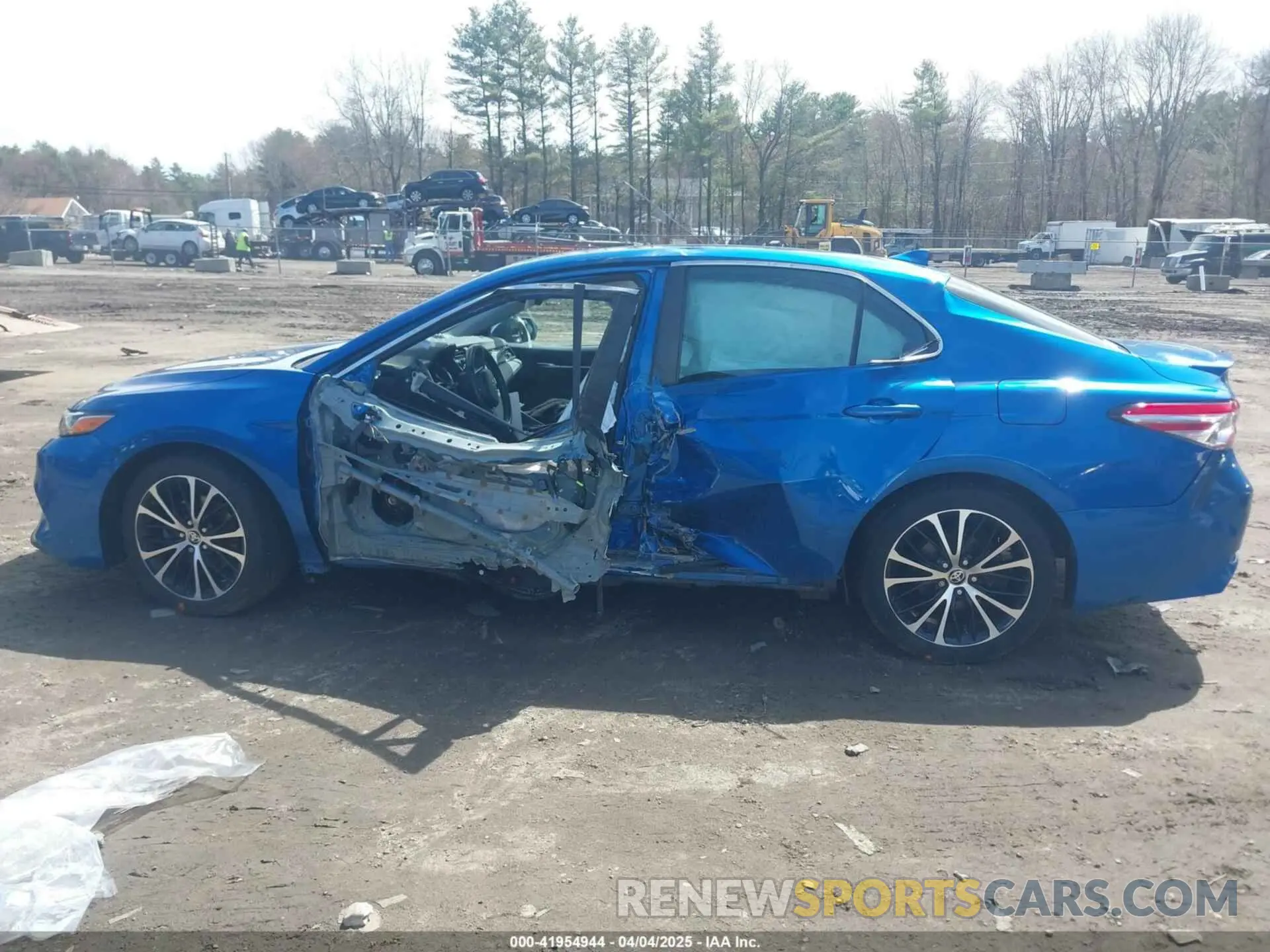 13 Photograph of a damaged car 4T1G11BK9LU016562 TOYOTA CAMRY 2020