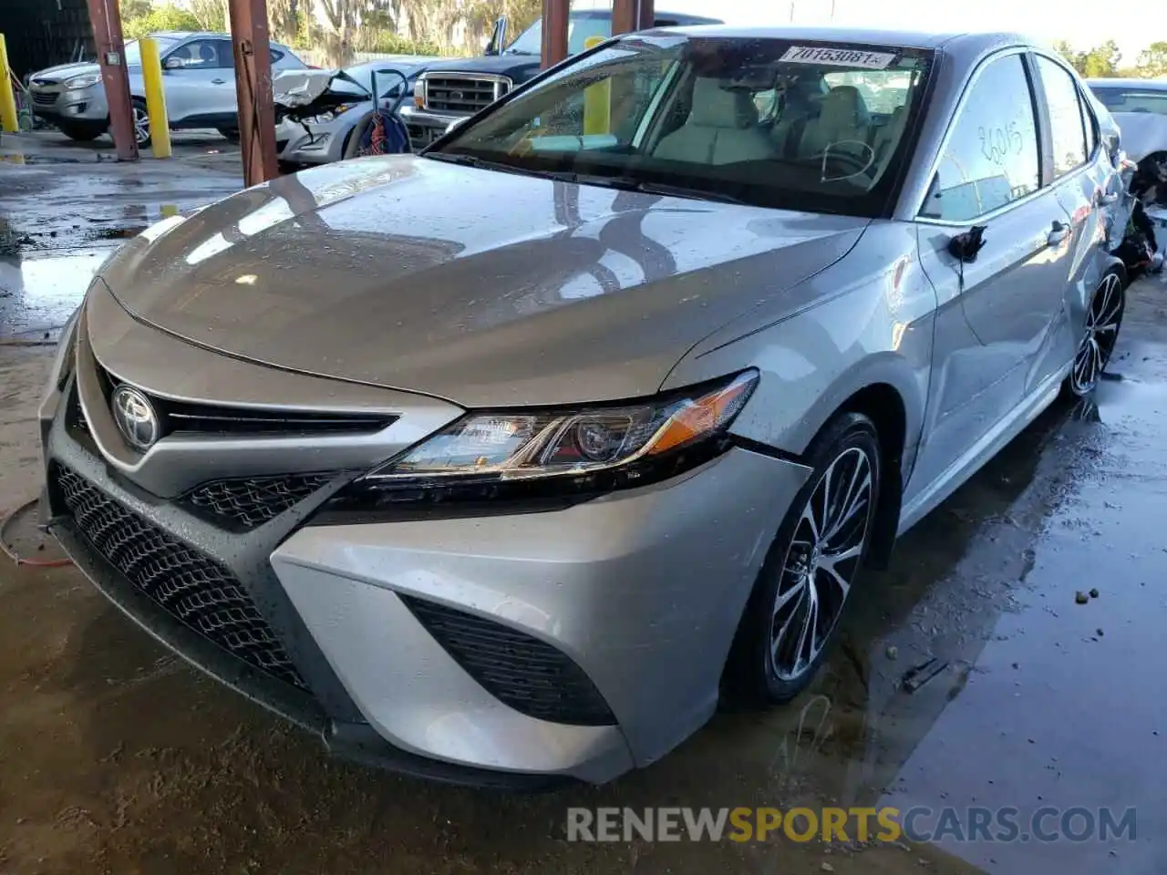 2 Photograph of a damaged car 4T1G11BKXLU005960 TOYOTA CAMRY 2020