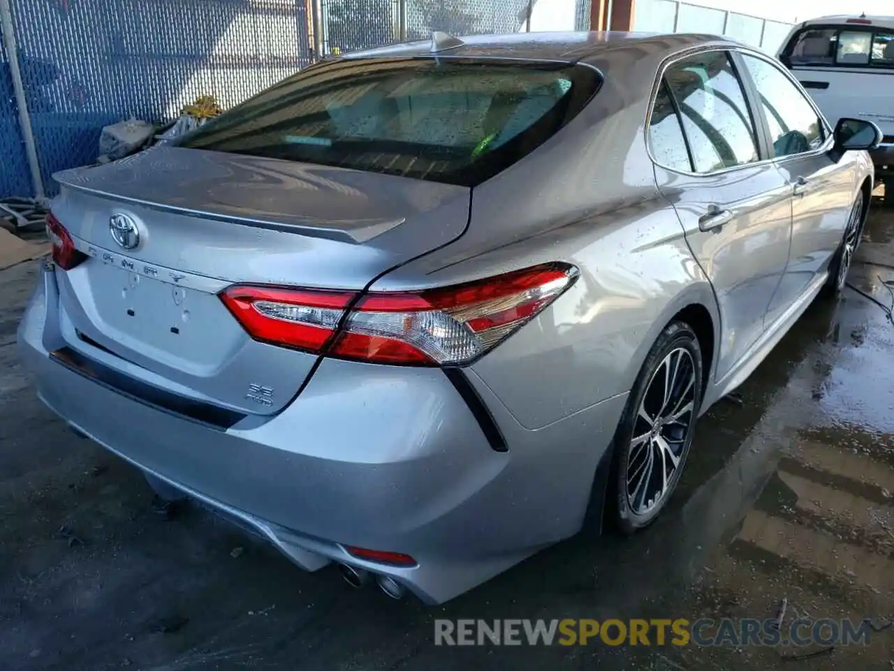 4 Photograph of a damaged car 4T1G11BKXLU005960 TOYOTA CAMRY 2020