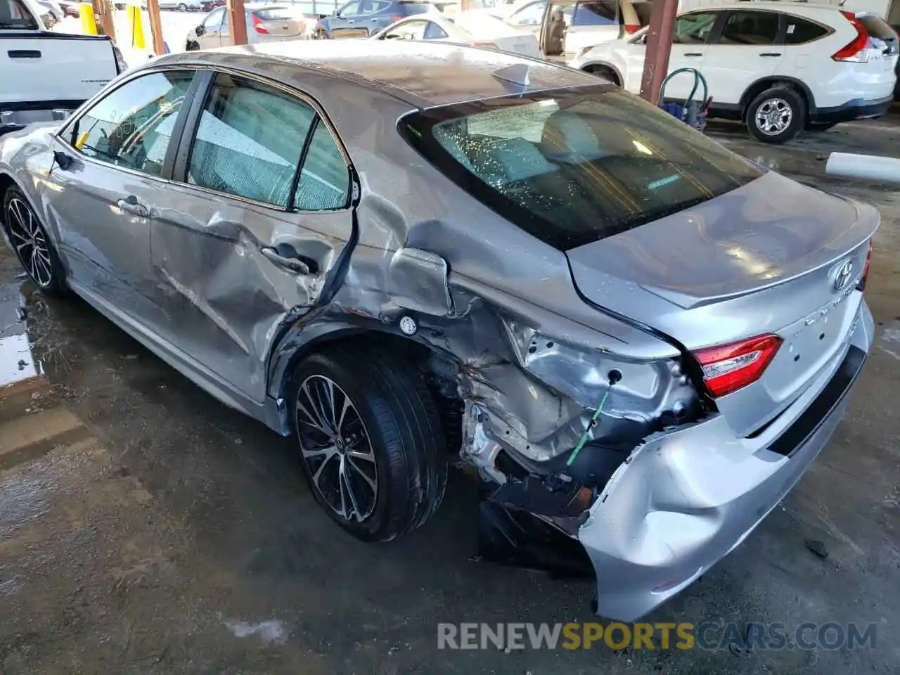 9 Photograph of a damaged car 4T1G11BKXLU005960 TOYOTA CAMRY 2020