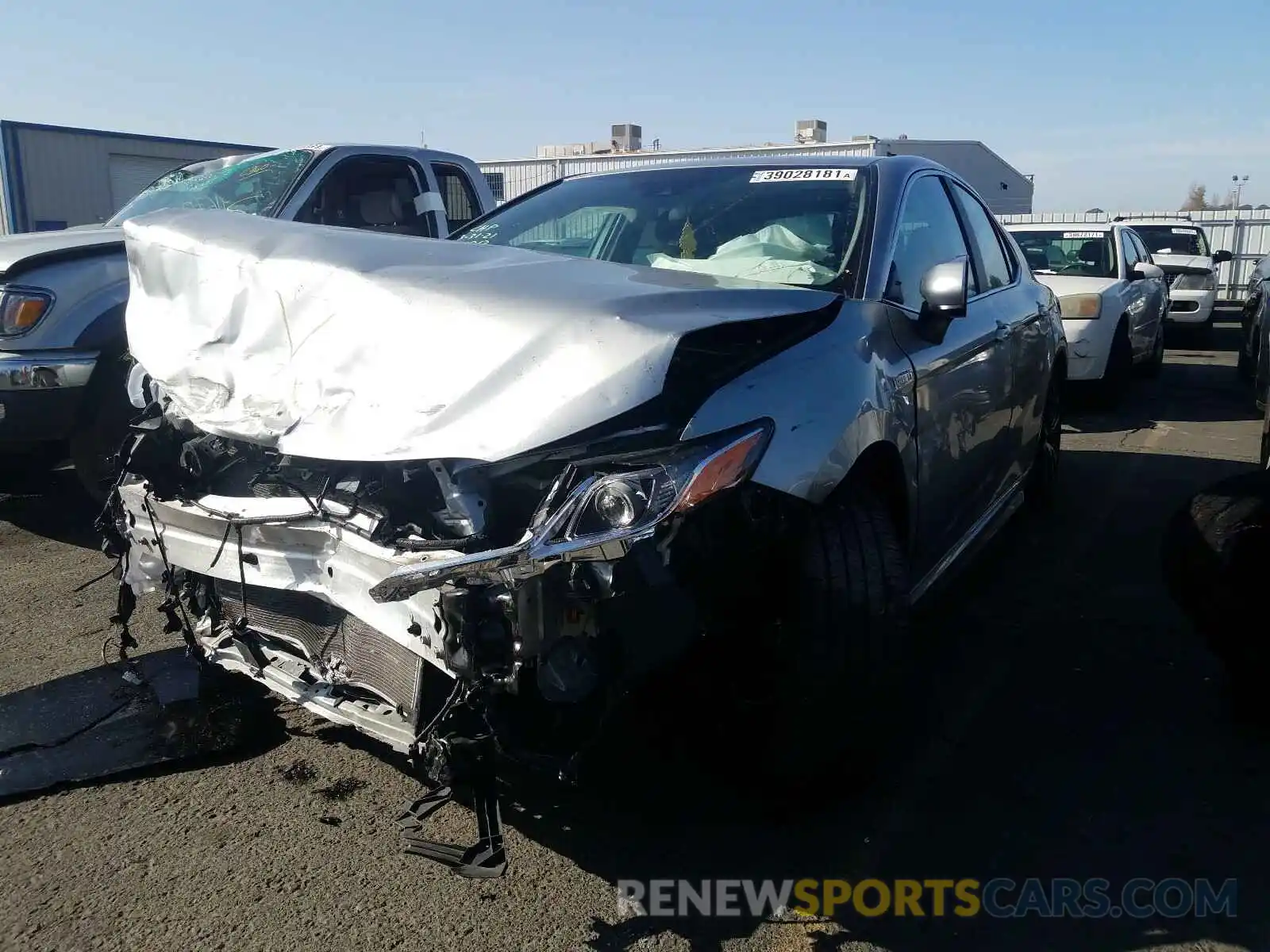 2 Photograph of a damaged car 4T1G31AK1LU013263 TOYOTA CAMRY 2020