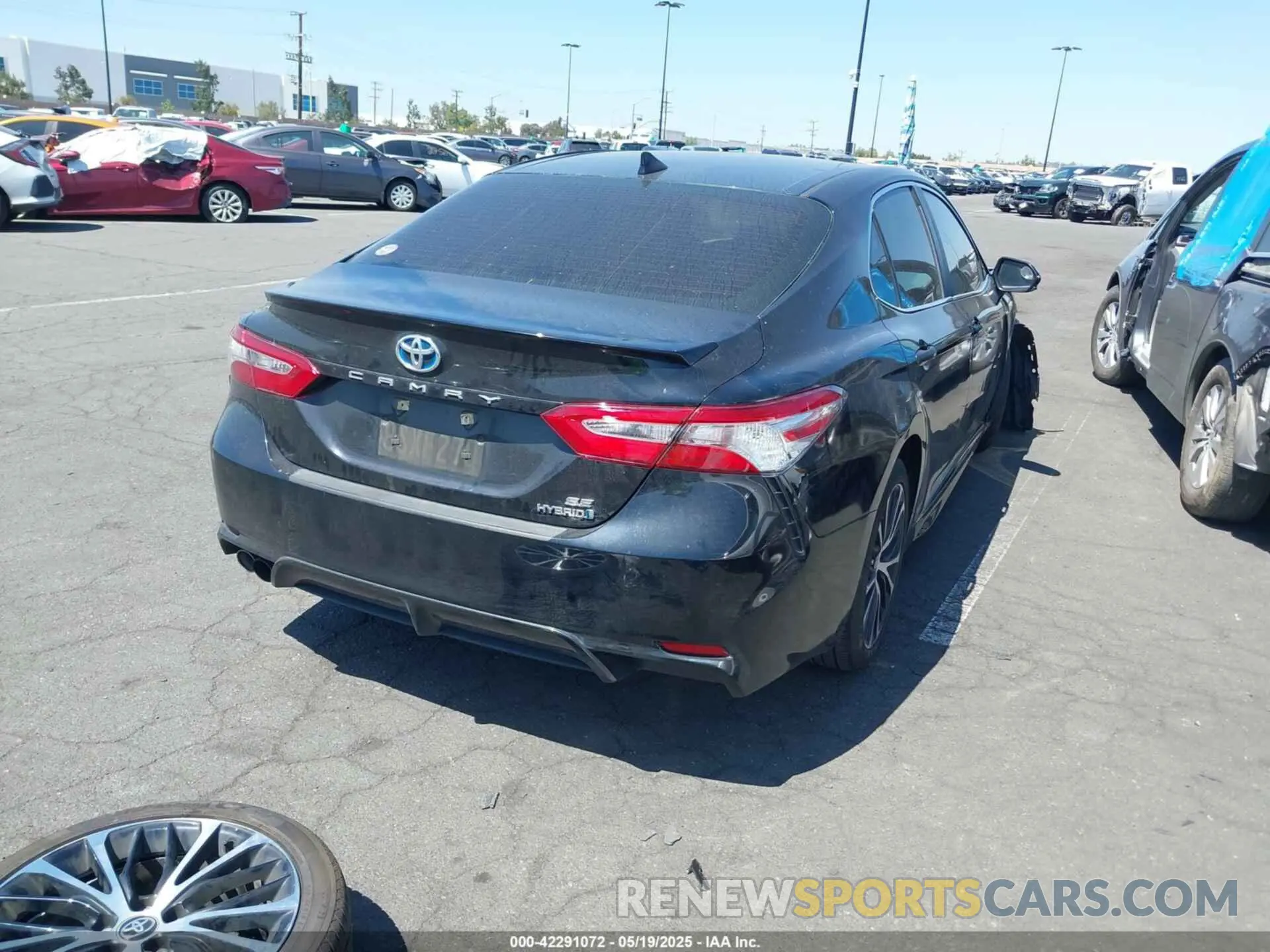 4 Photograph of a damaged car 4T1G31AK1LU014512 TOYOTA CAMRY 2020