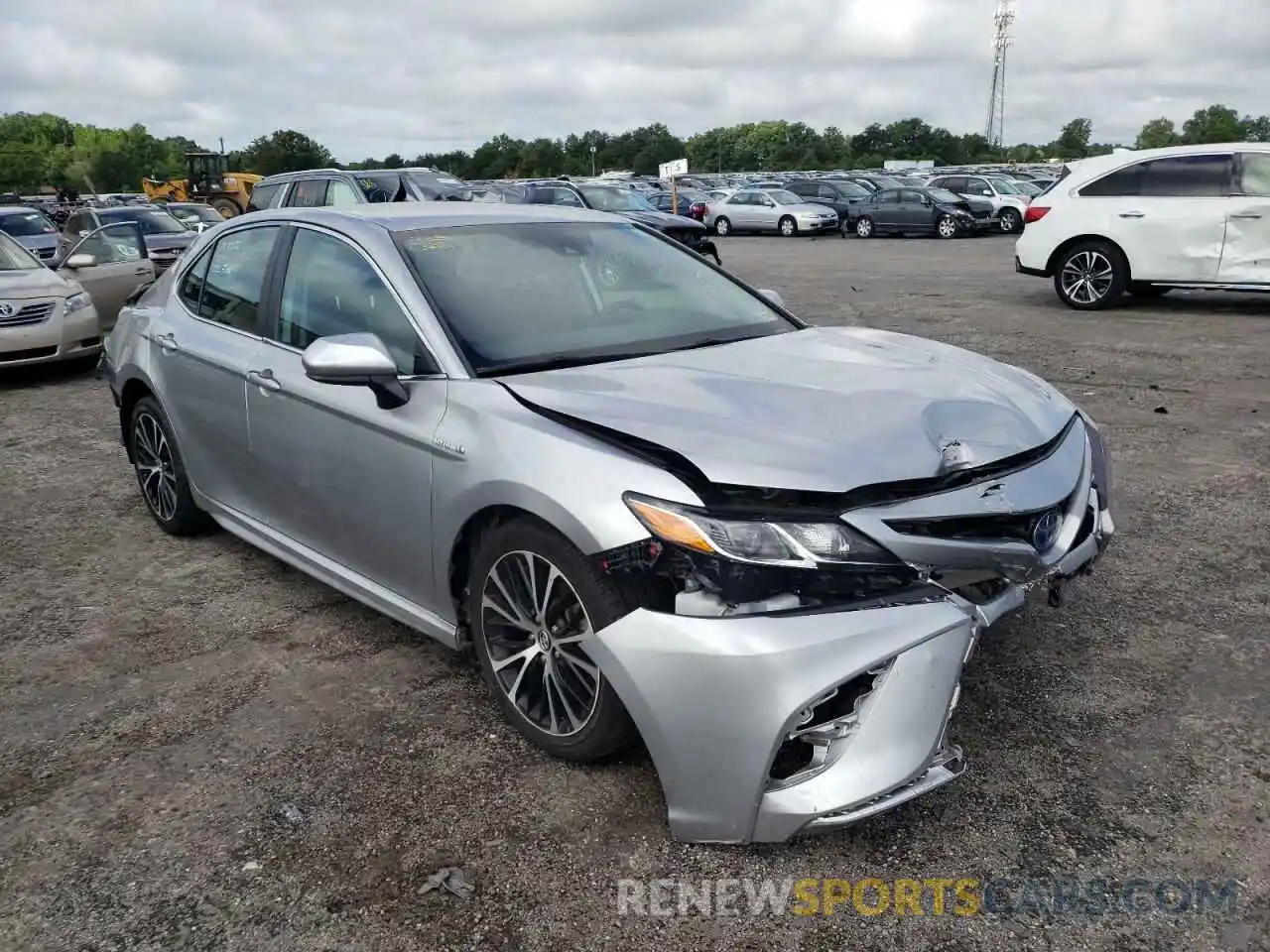 1 Photograph of a damaged car 4T1G31AK1LU528716 TOYOTA CAMRY 2020