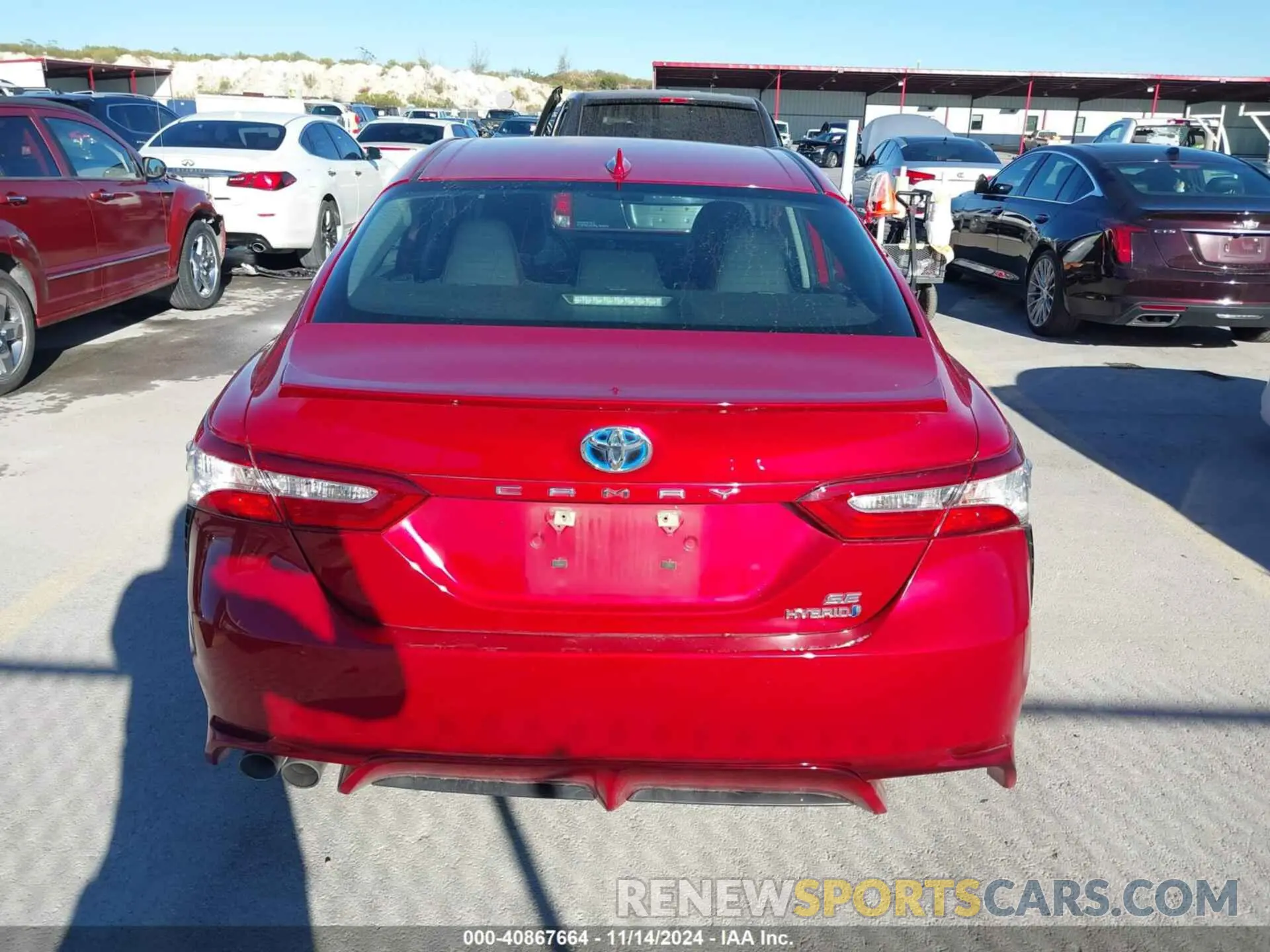16 Photograph of a damaged car 4T1G31AK2LU014437 TOYOTA CAMRY 2020