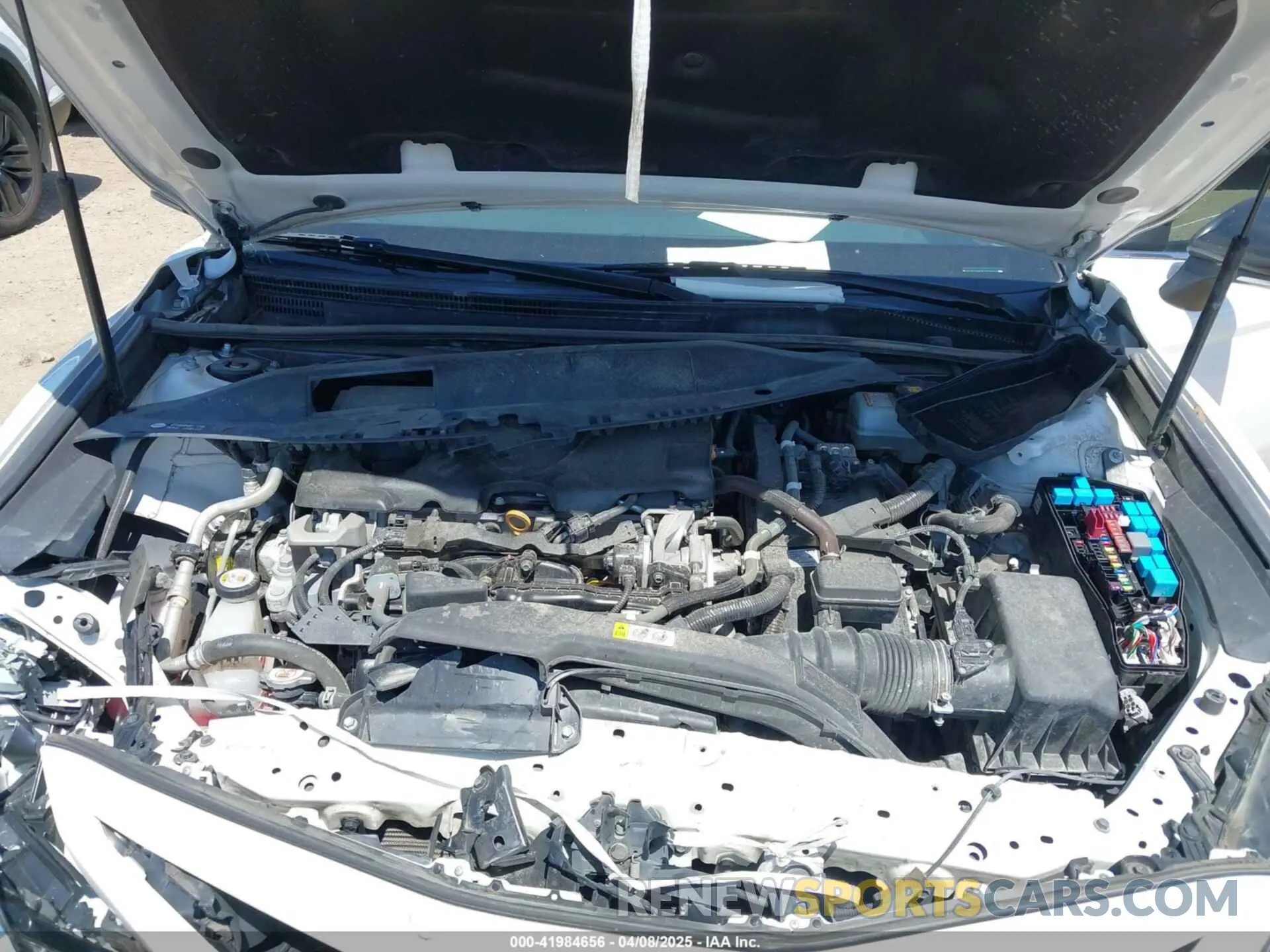 10 Photograph of a damaged car 4T1G31AK3LU531021 TOYOTA CAMRY 2020