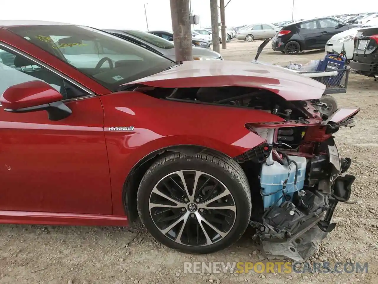 9 Photograph of a damaged car 4T1G31AK4LU009837 TOYOTA CAMRY 2020