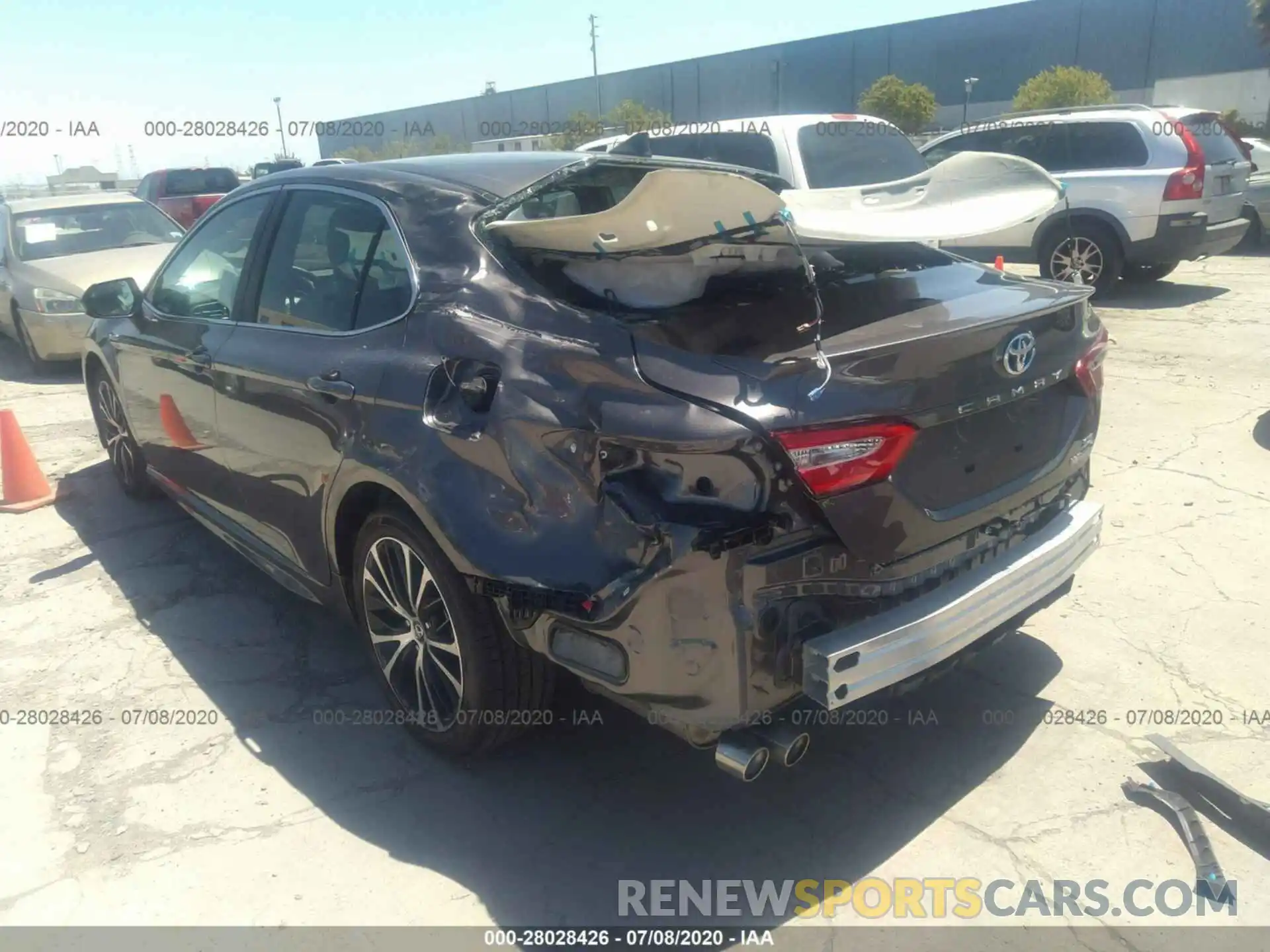 3 Photograph of a damaged car 4T1G31AK4LU010423 TOYOTA CAMRY 2020