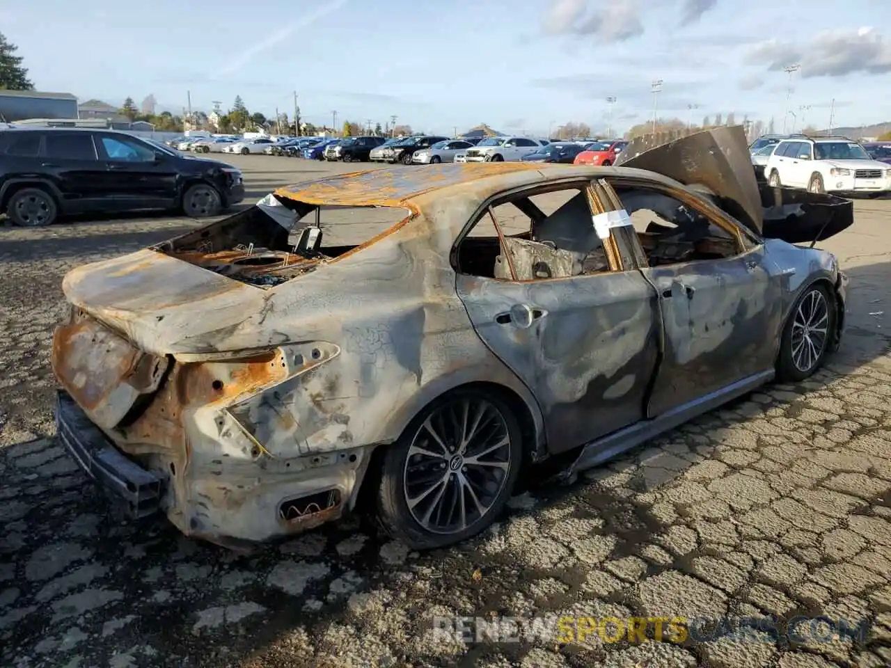 3 Photograph of a damaged car 4T1G31AK4LU011331 TOYOTA CAMRY 2020