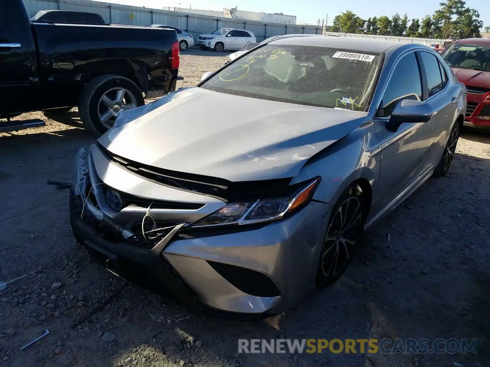 2 Photograph of a damaged car 4T1G31AK4LU013726 TOYOTA CAMRY 2020