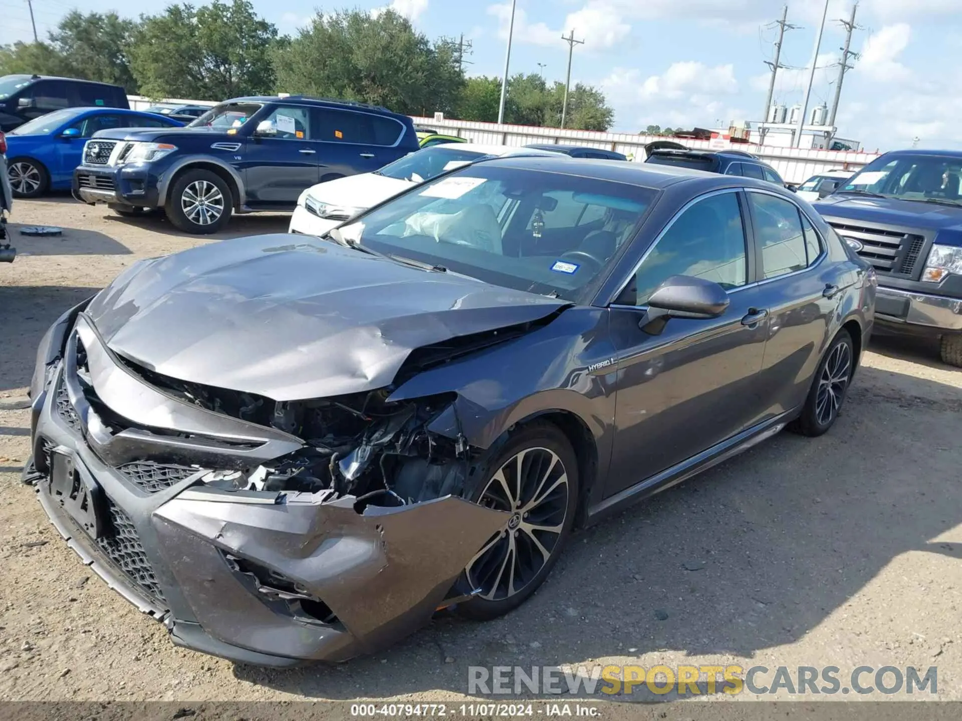 2 Photograph of a damaged car 4T1G31AK6LU518912 TOYOTA CAMRY 2020
