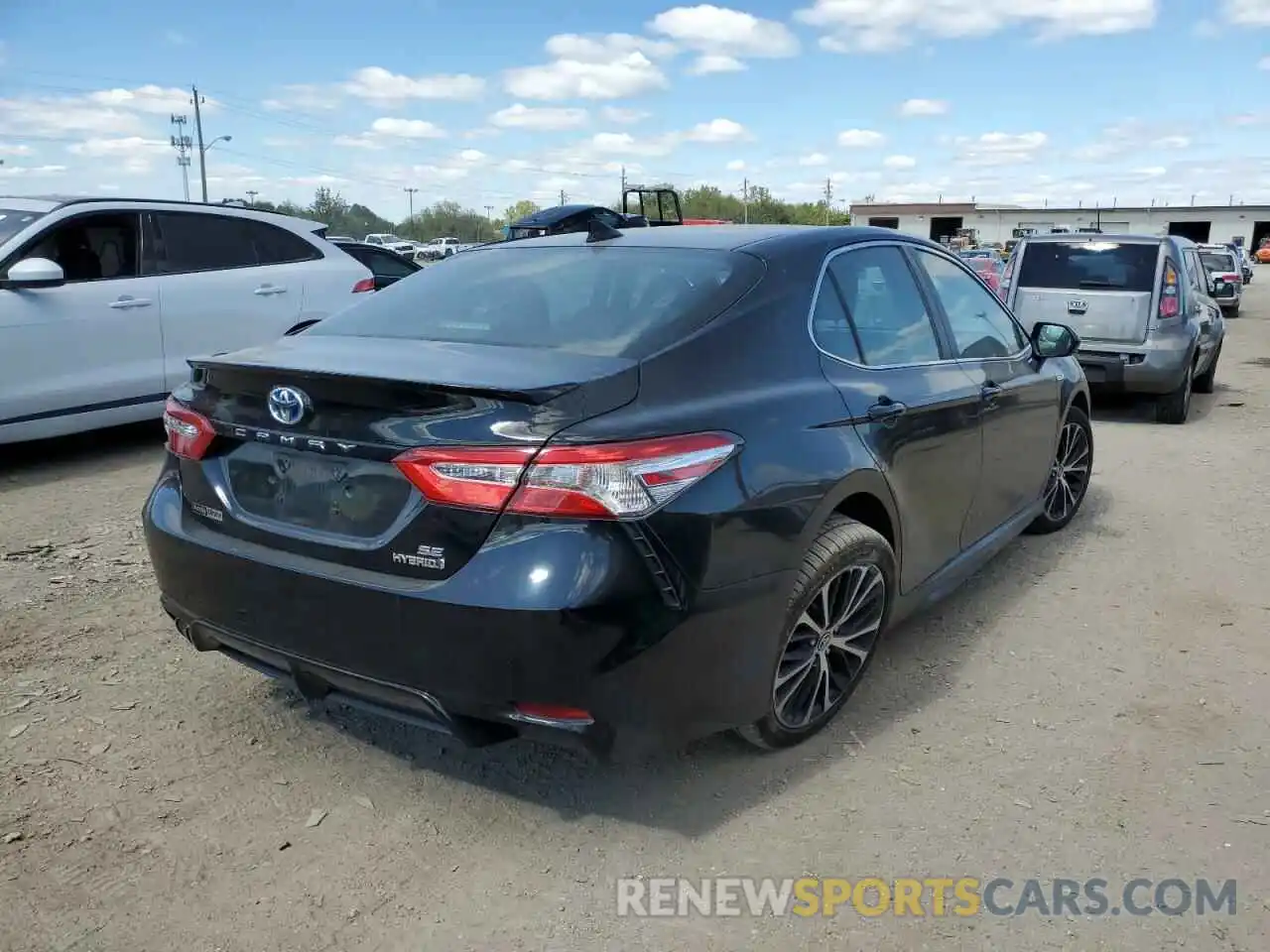 4 Photograph of a damaged car 4T1G31AK6LU521213 TOYOTA CAMRY 2020