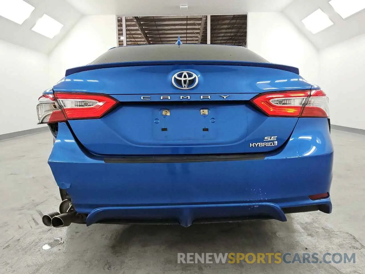 6 Photograph of a damaged car 4T1G31AK7LU010433 TOYOTA CAMRY 2020