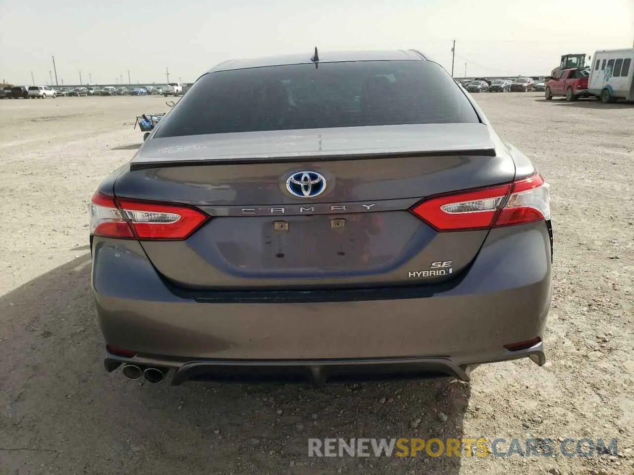 6 Photograph of a damaged car 4T1G31AK7LU535363 TOYOTA CAMRY 2020