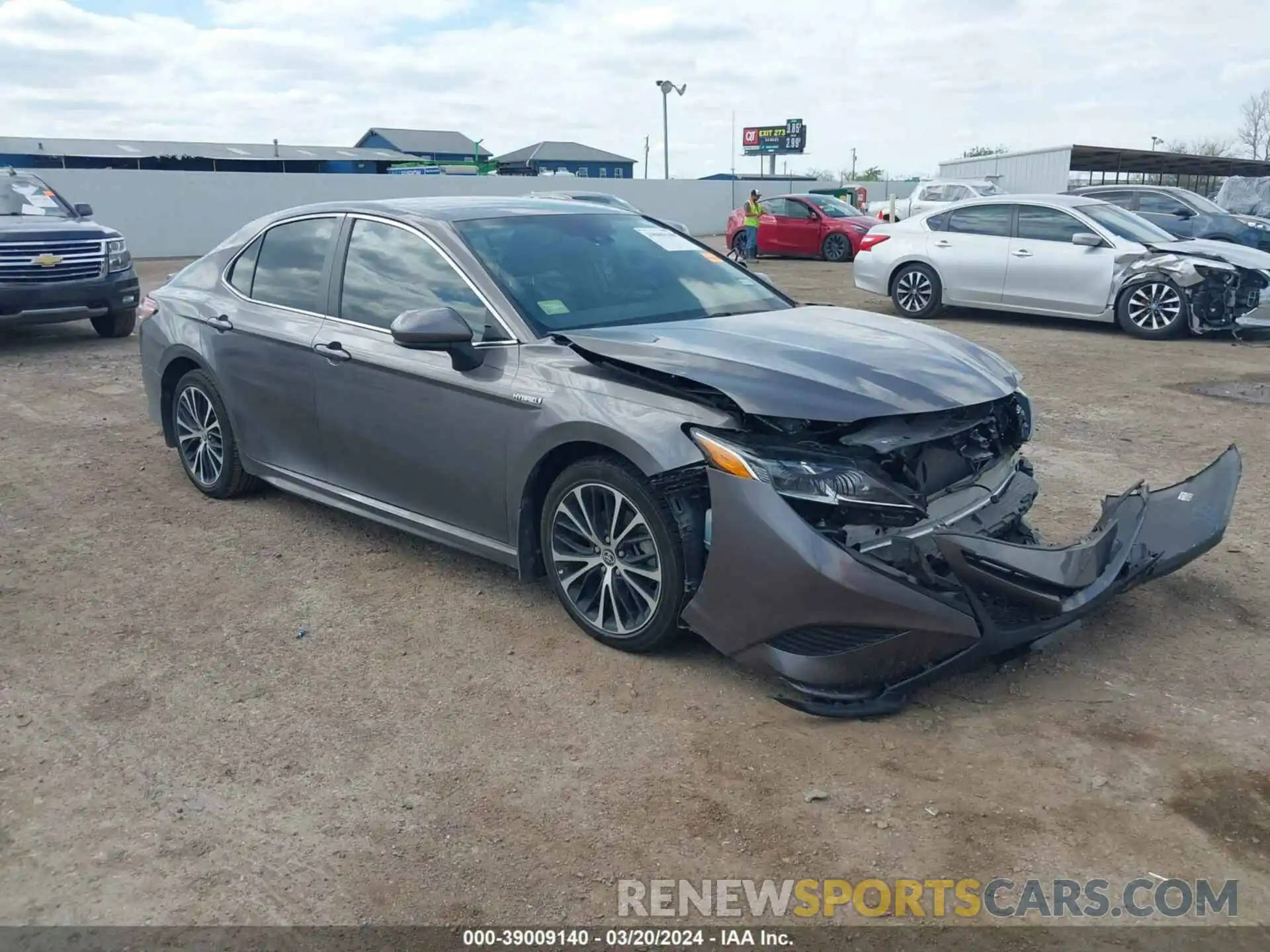 1 Photograph of a damaged car 4T1G31AK7LU544953 TOYOTA CAMRY 2020