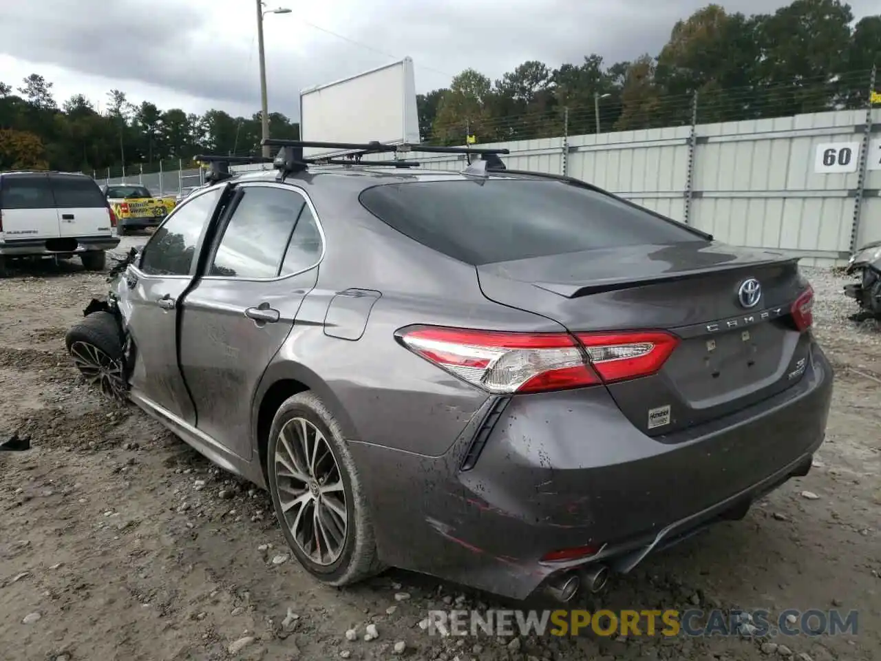 3 Photograph of a damaged car 4T1G31AK8LU016032 TOYOTA CAMRY 2020