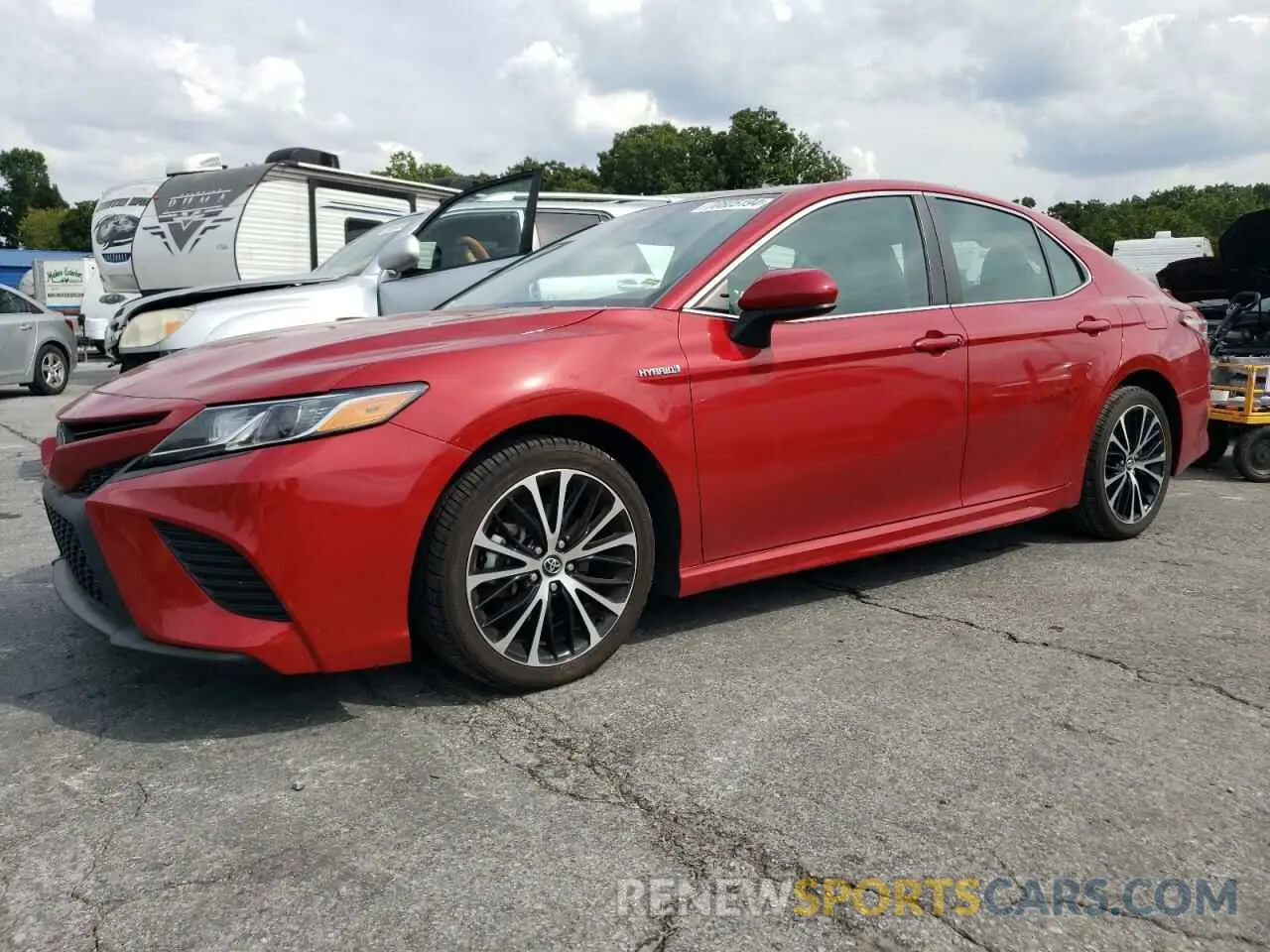 1 Photograph of a damaged car 4T1G31AKXLU010040 TOYOTA CAMRY 2020