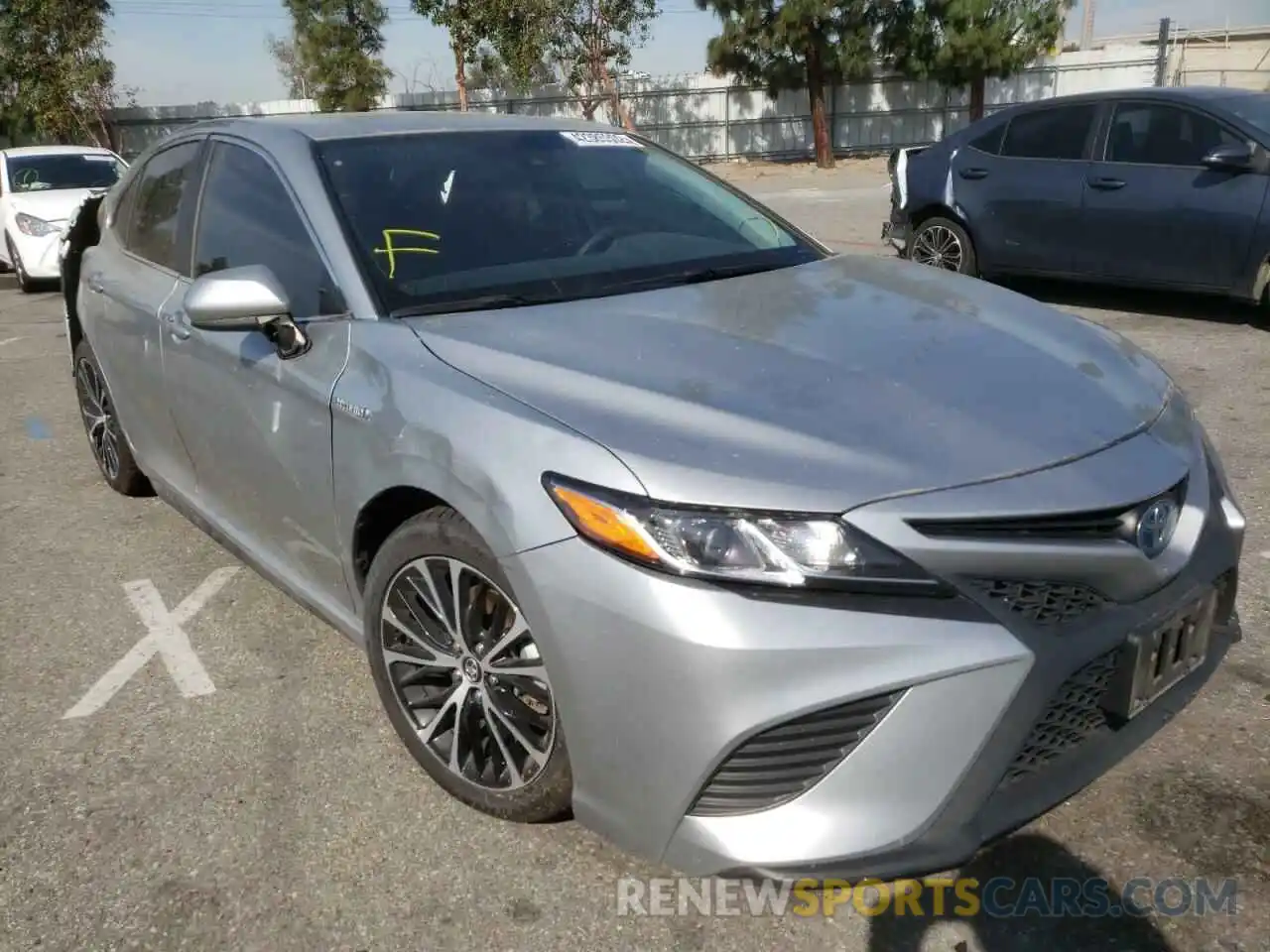 1 Photograph of a damaged car 4T1G31AKXLU011026 TOYOTA CAMRY 2020