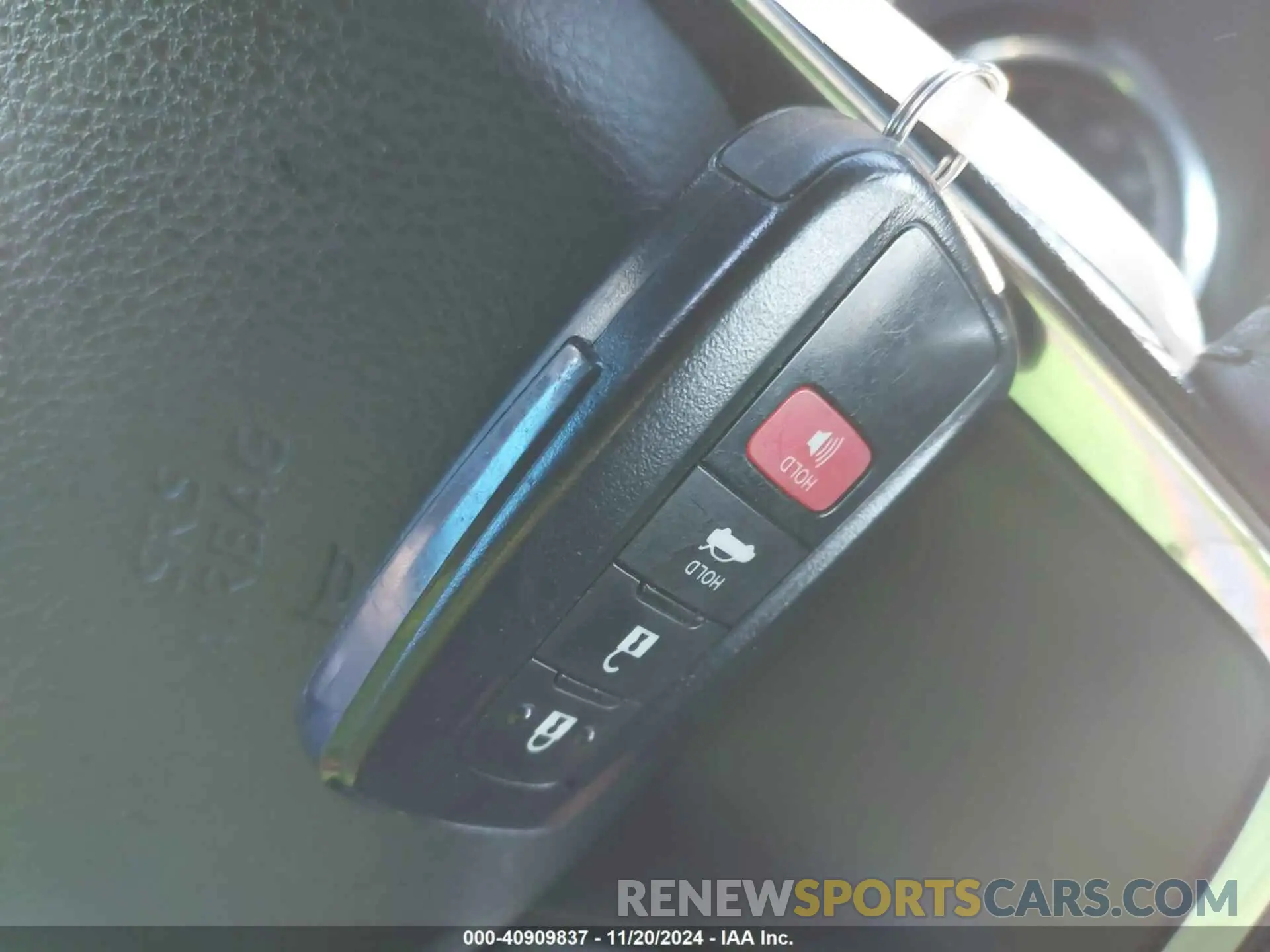 11 Photograph of a damaged car 4T1G31AKXLU519500 TOYOTA CAMRY 2020
