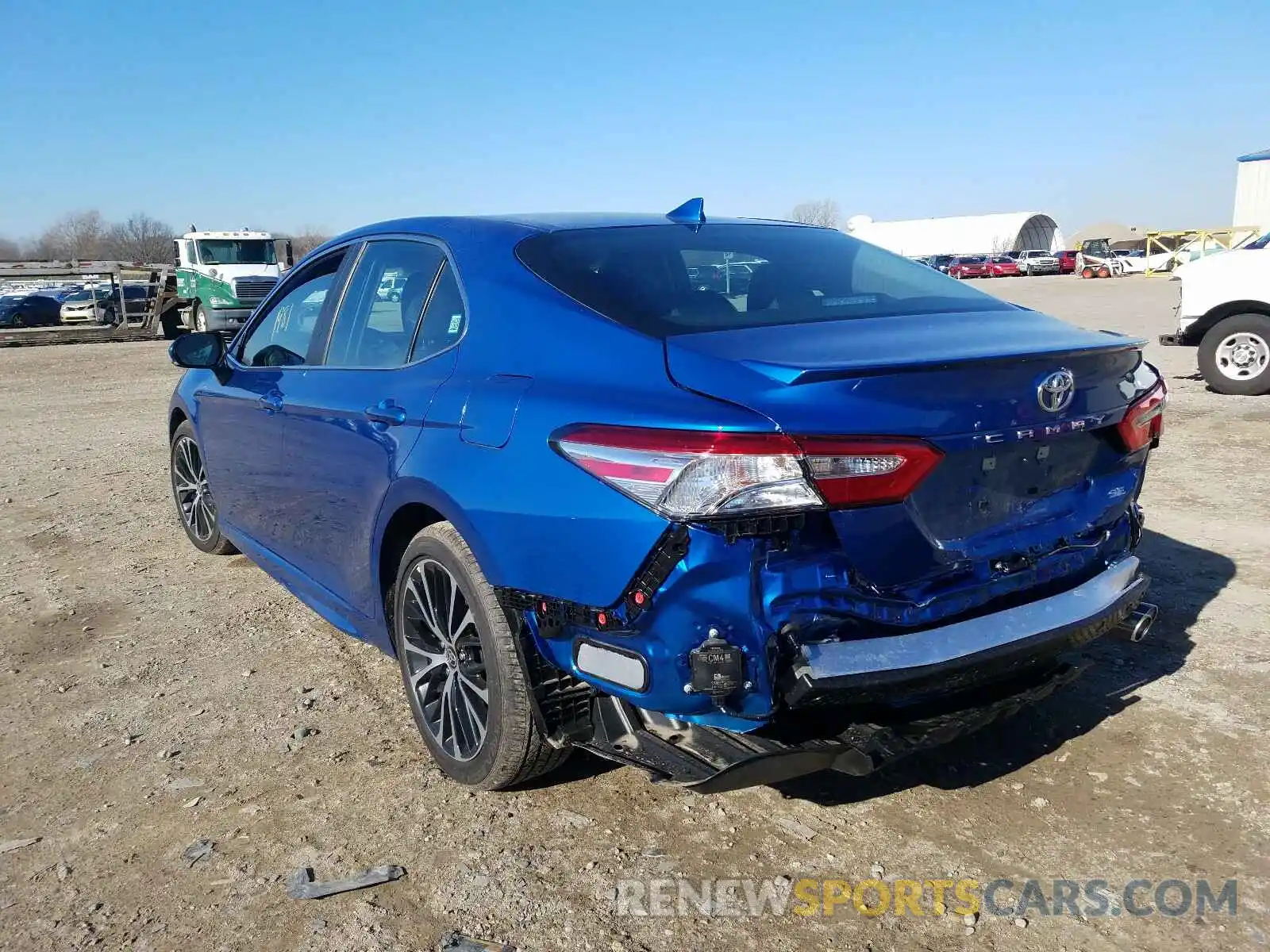 3 Photograph of a damaged car 4T1J11AK0LU379324 TOYOTA CAMRY 2020