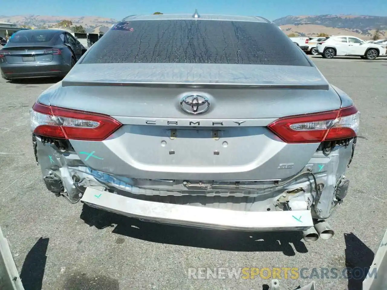 9 Photograph of a damaged car 4T1J11AK0LU981169 TOYOTA CAMRY 2020