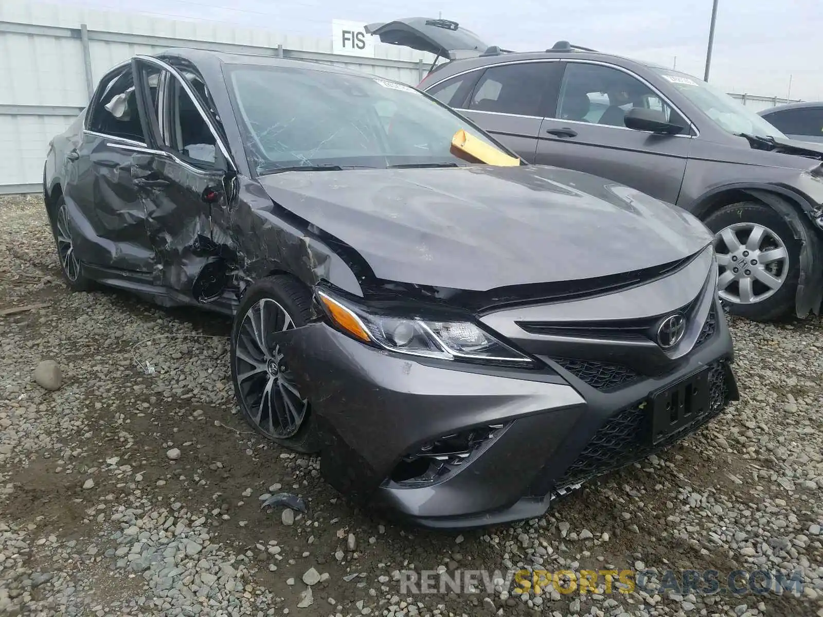 1 Photograph of a damaged car 4T1J11AK1LU892078 TOYOTA CAMRY 2020