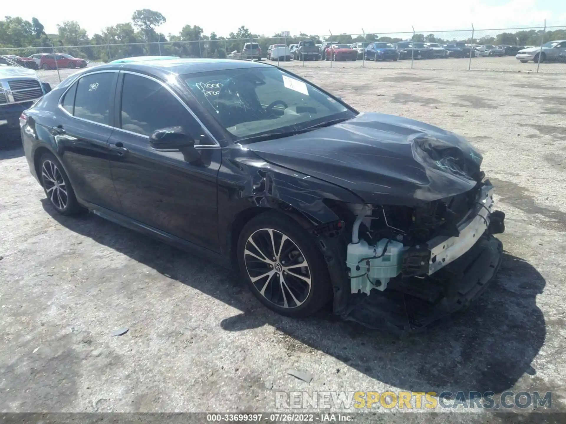 1 Photograph of a damaged car 4T1J11AK1LU973680 TOYOTA CAMRY 2020