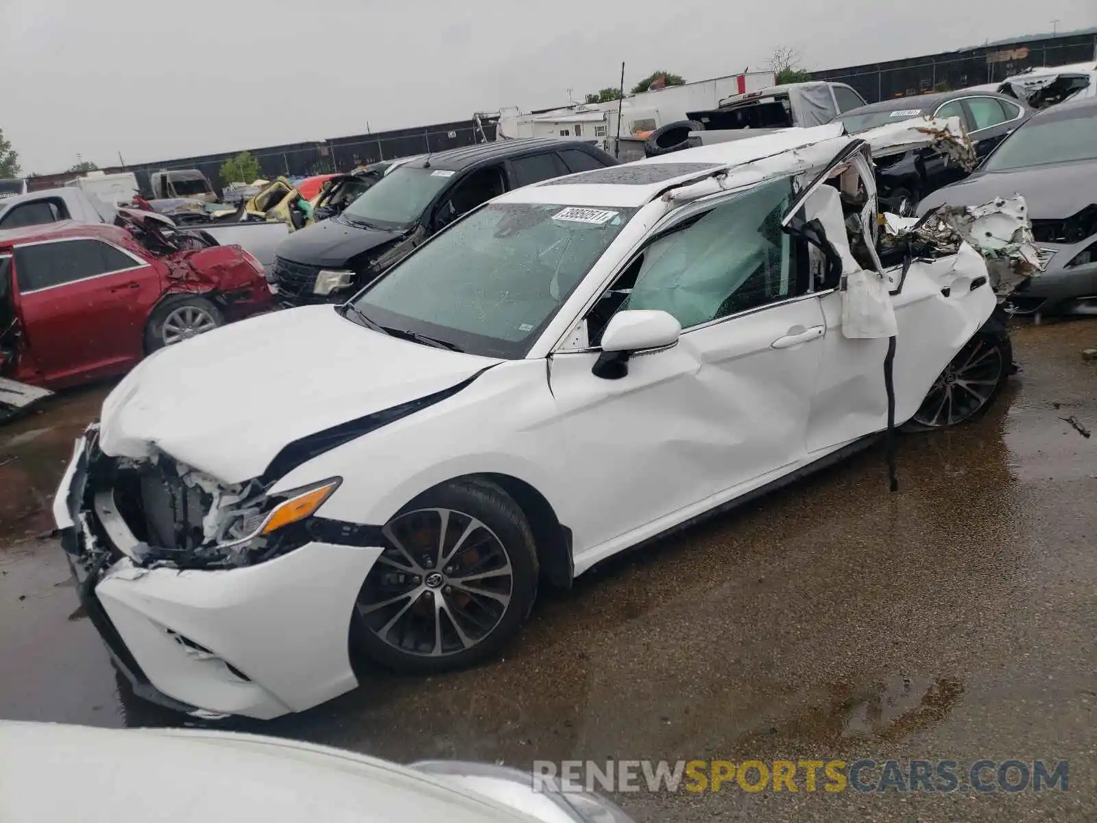 2 Photograph of a damaged car 4T1J11AK2LU935519 TOYOTA CAMRY 2020