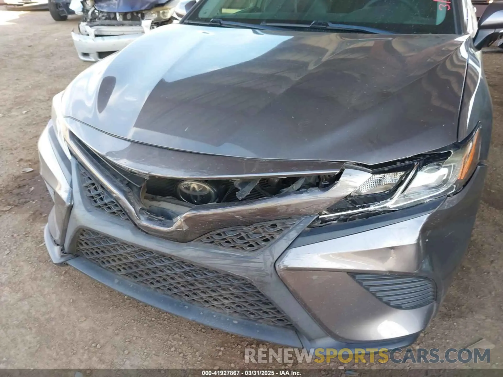 6 Photograph of a damaged car 4T1J11AK3LU941295 TOYOTA CAMRY 2020