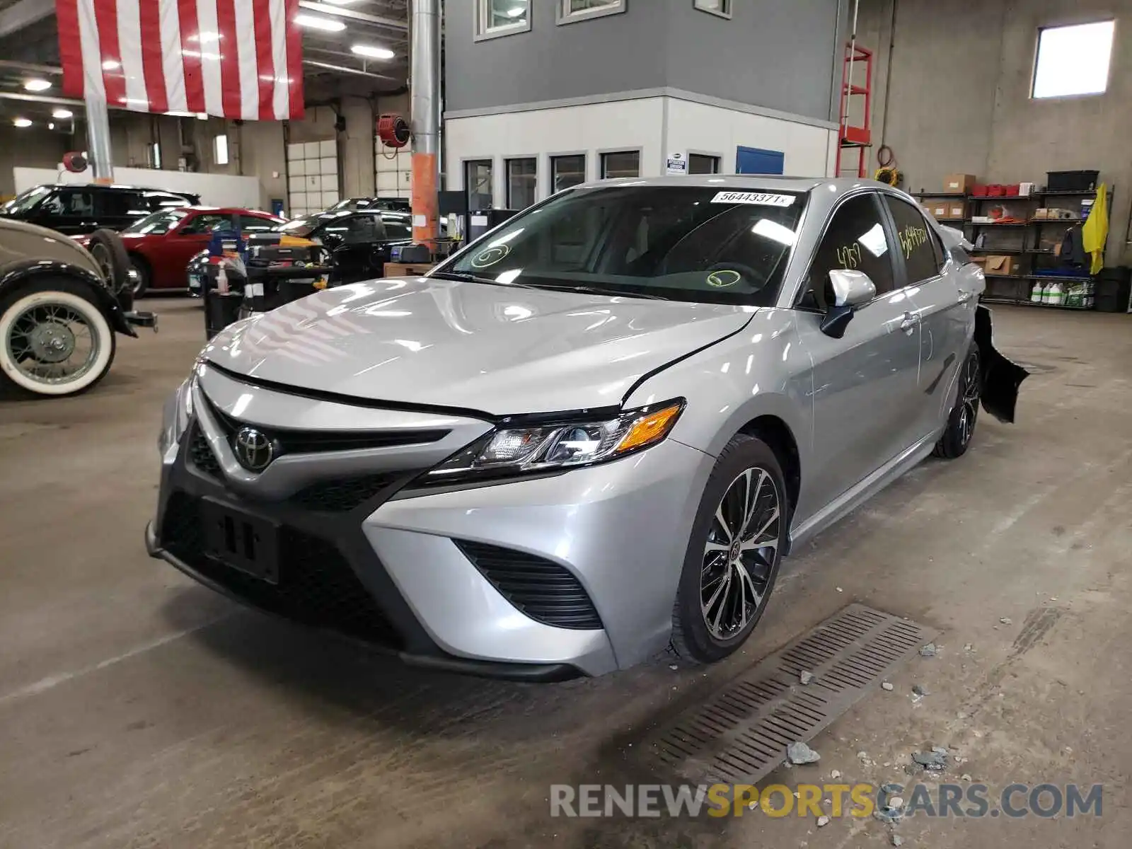 2 Photograph of a damaged car 4T1J11AK4LU402006 TOYOTA CAMRY 2020