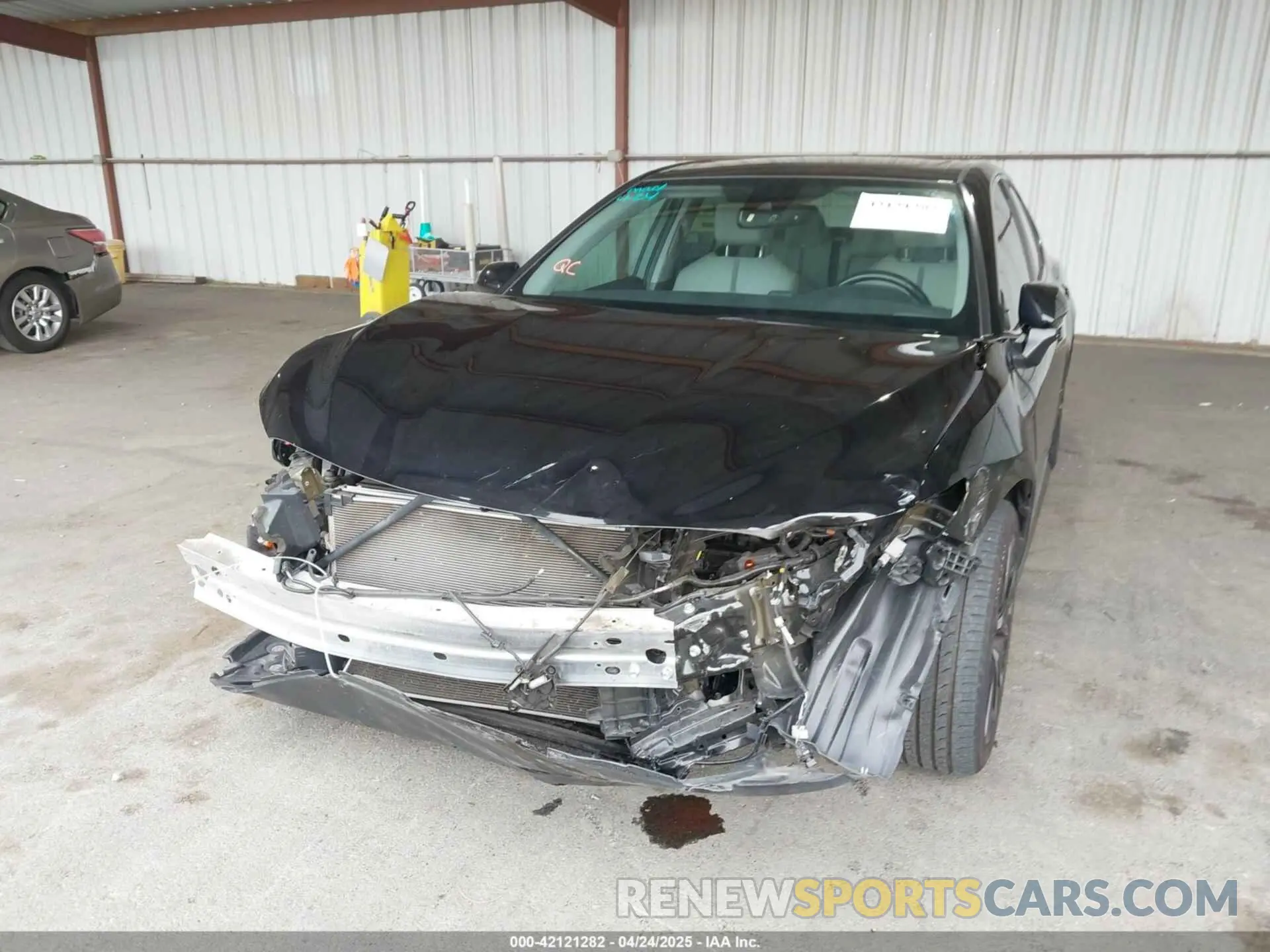 6 Photograph of a damaged car 4T1J11AK5LU339174 TOYOTA CAMRY 2020