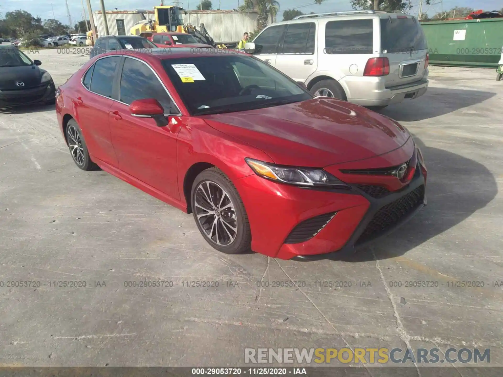 1 Photograph of a damaged car 4T1J11AK5LU390819 TOYOTA CAMRY 2020