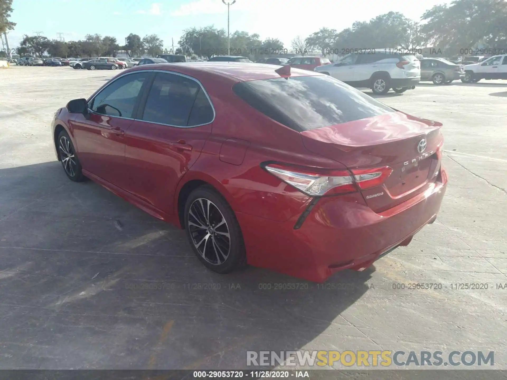 3 Photograph of a damaged car 4T1J11AK5LU390819 TOYOTA CAMRY 2020