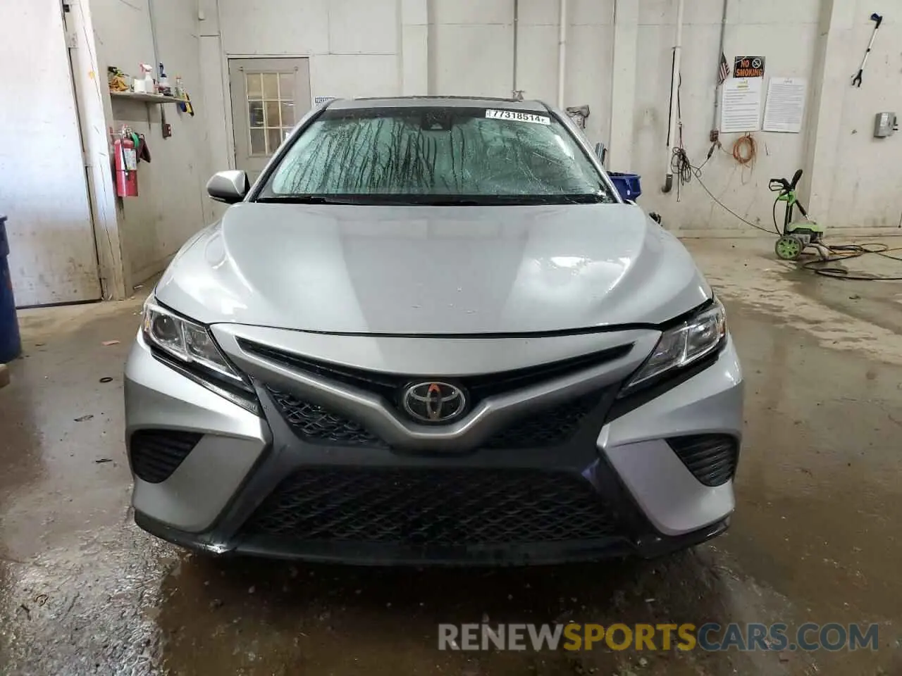 5 Photograph of a damaged car 4T1J11AK6LU858363 TOYOTA CAMRY 2020