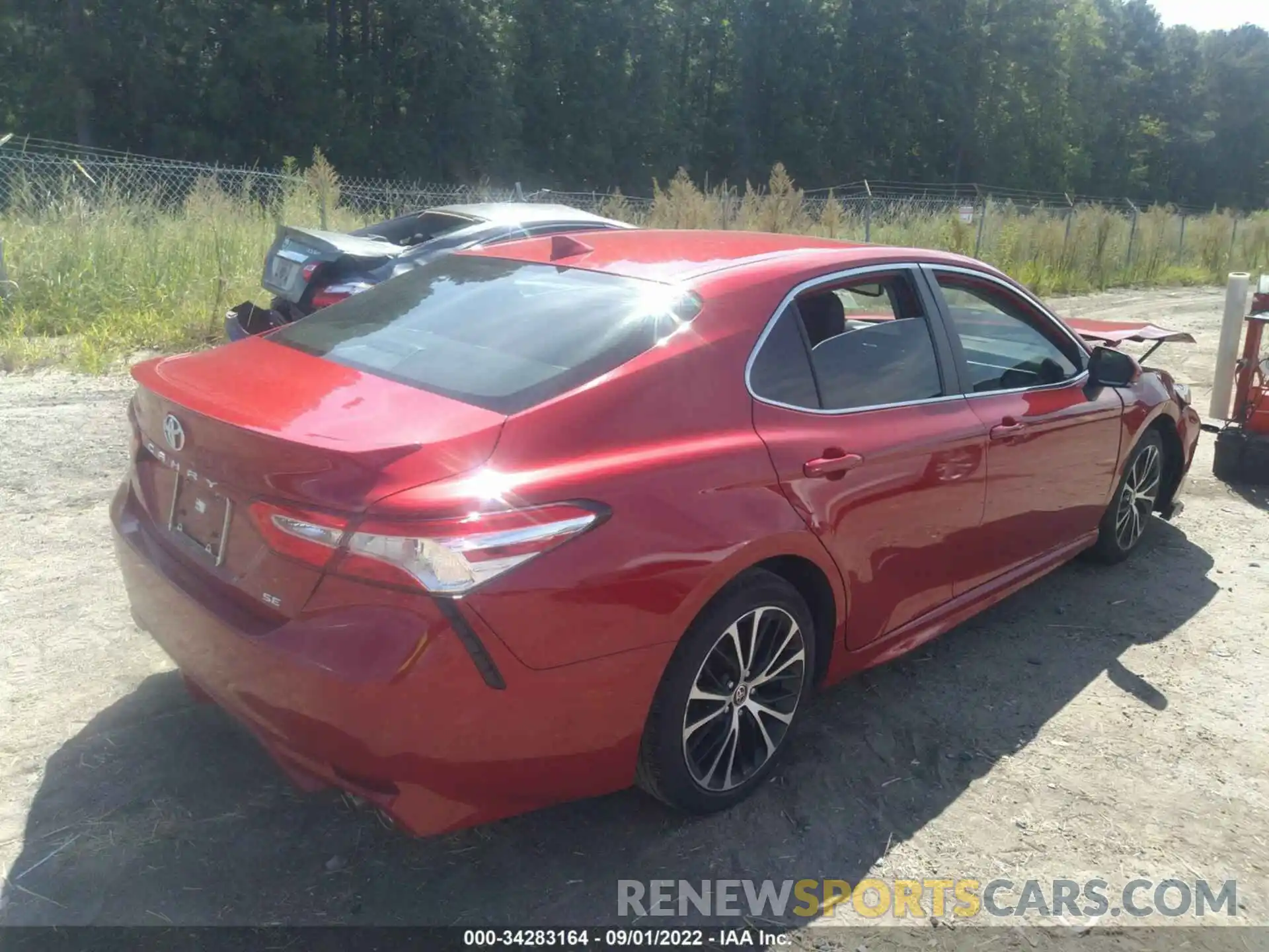 4 Photograph of a damaged car 4T1J11AK8LU383248 TOYOTA CAMRY 2020