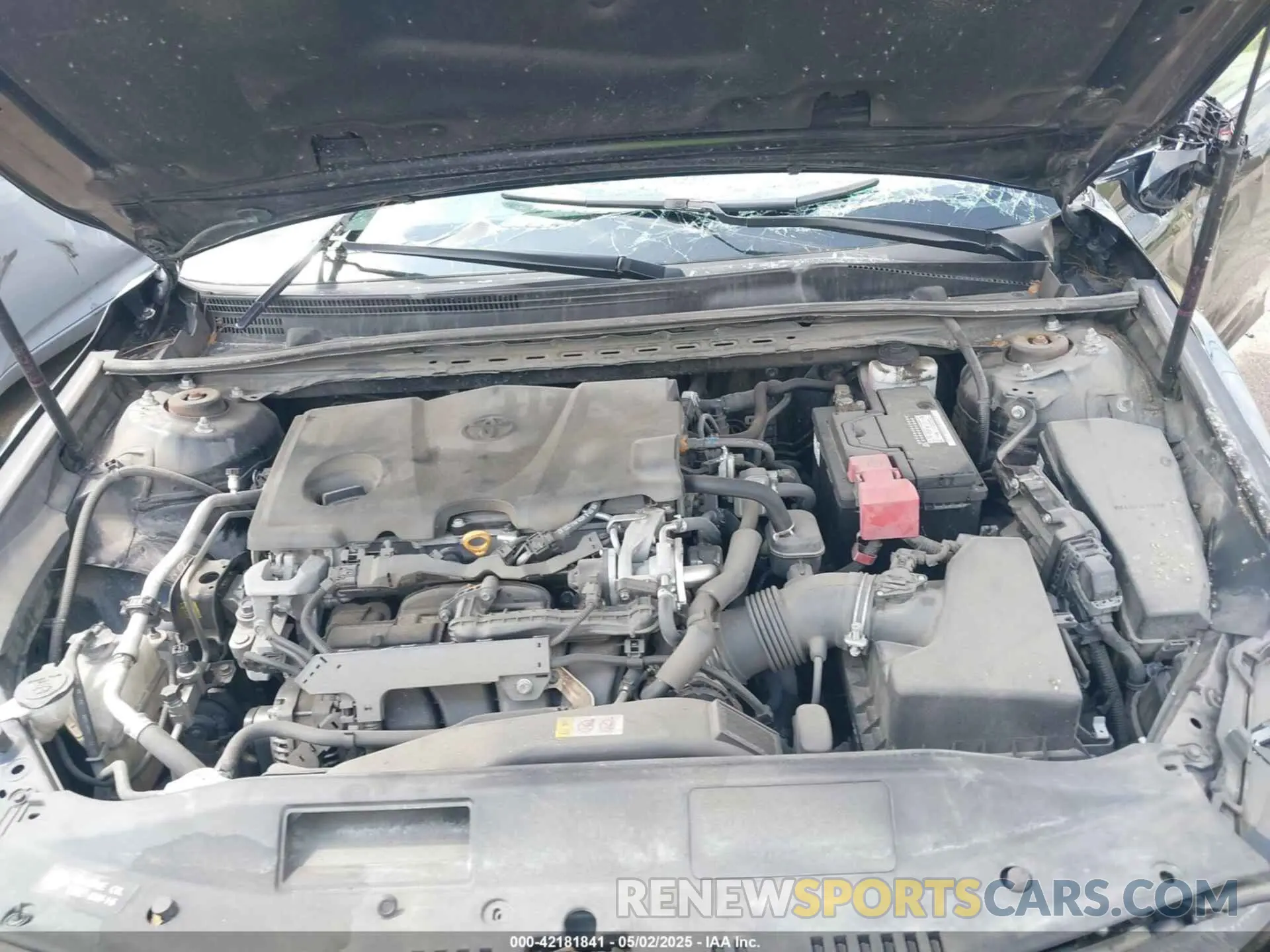 10 Photograph of a damaged car 4T1J11AK8LU862138 TOYOTA CAMRY 2020
