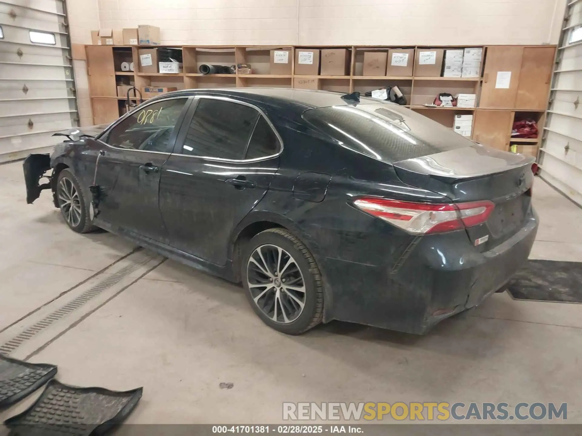 3 Photograph of a damaged car 4T1J11AK9LU864660 TOYOTA CAMRY 2020