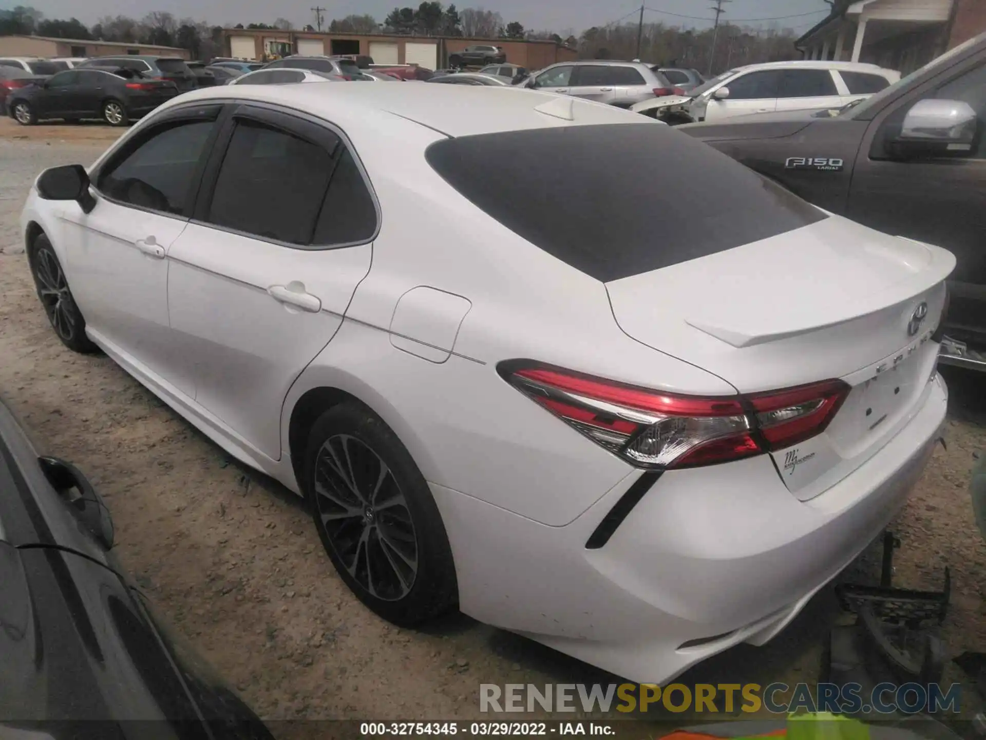 3 Photograph of a damaged car 4T1J11AK9LU911721 TOYOTA CAMRY 2020