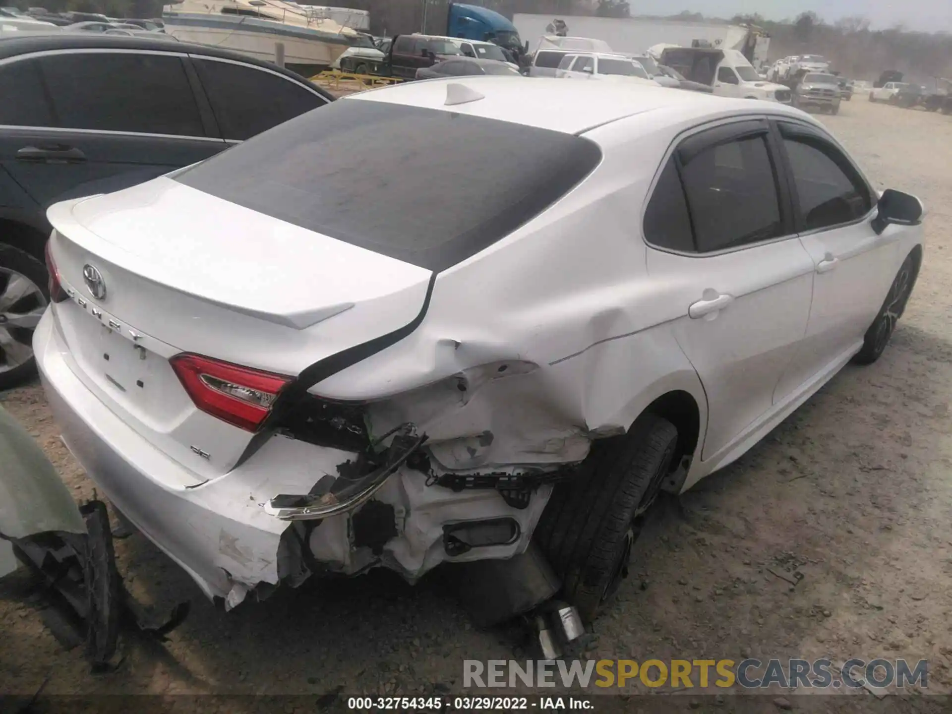 4 Photograph of a damaged car 4T1J11AK9LU911721 TOYOTA CAMRY 2020