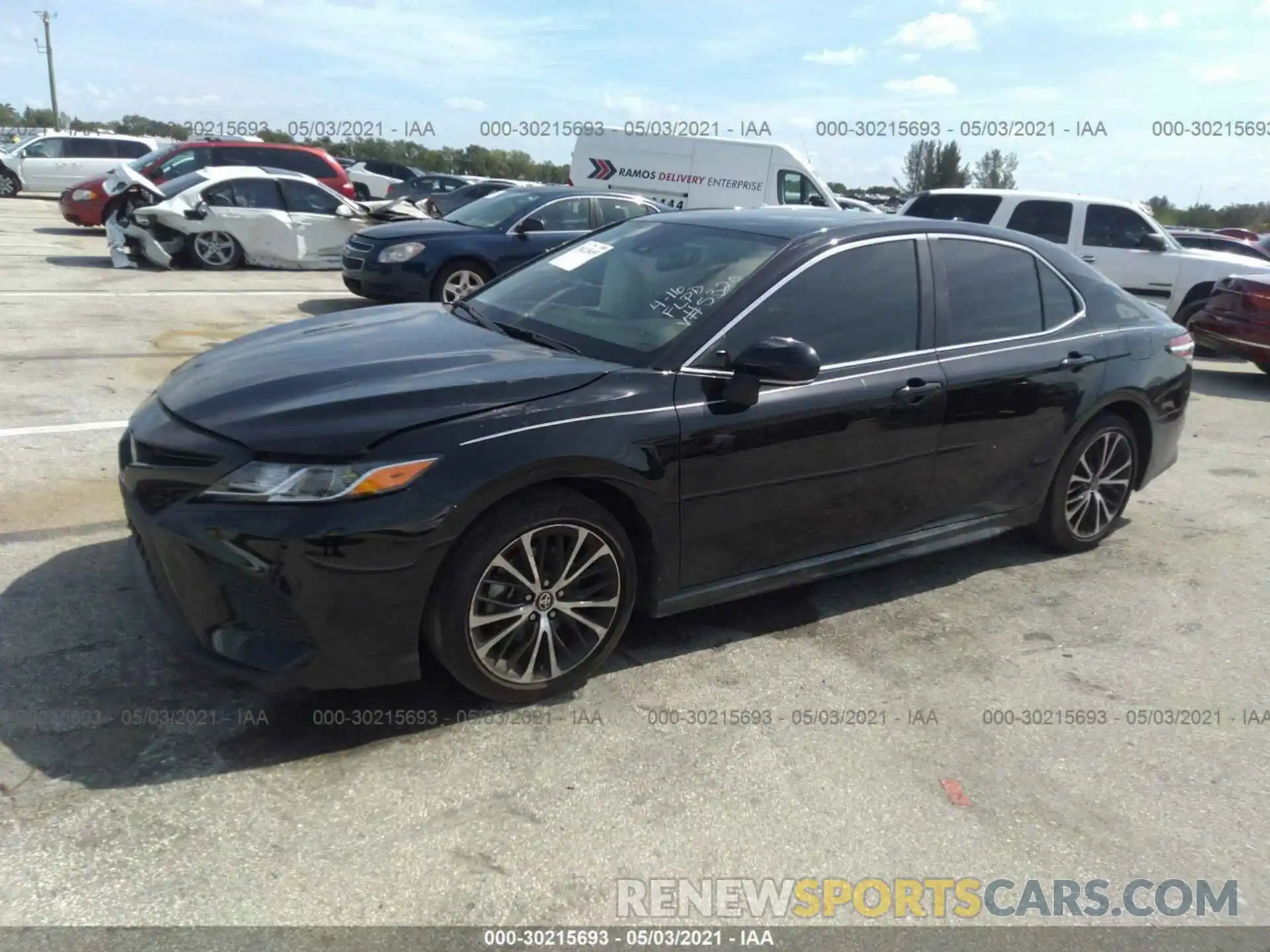 2 Photograph of a damaged car 4T1J11AK9LU985320 TOYOTA CAMRY 2020