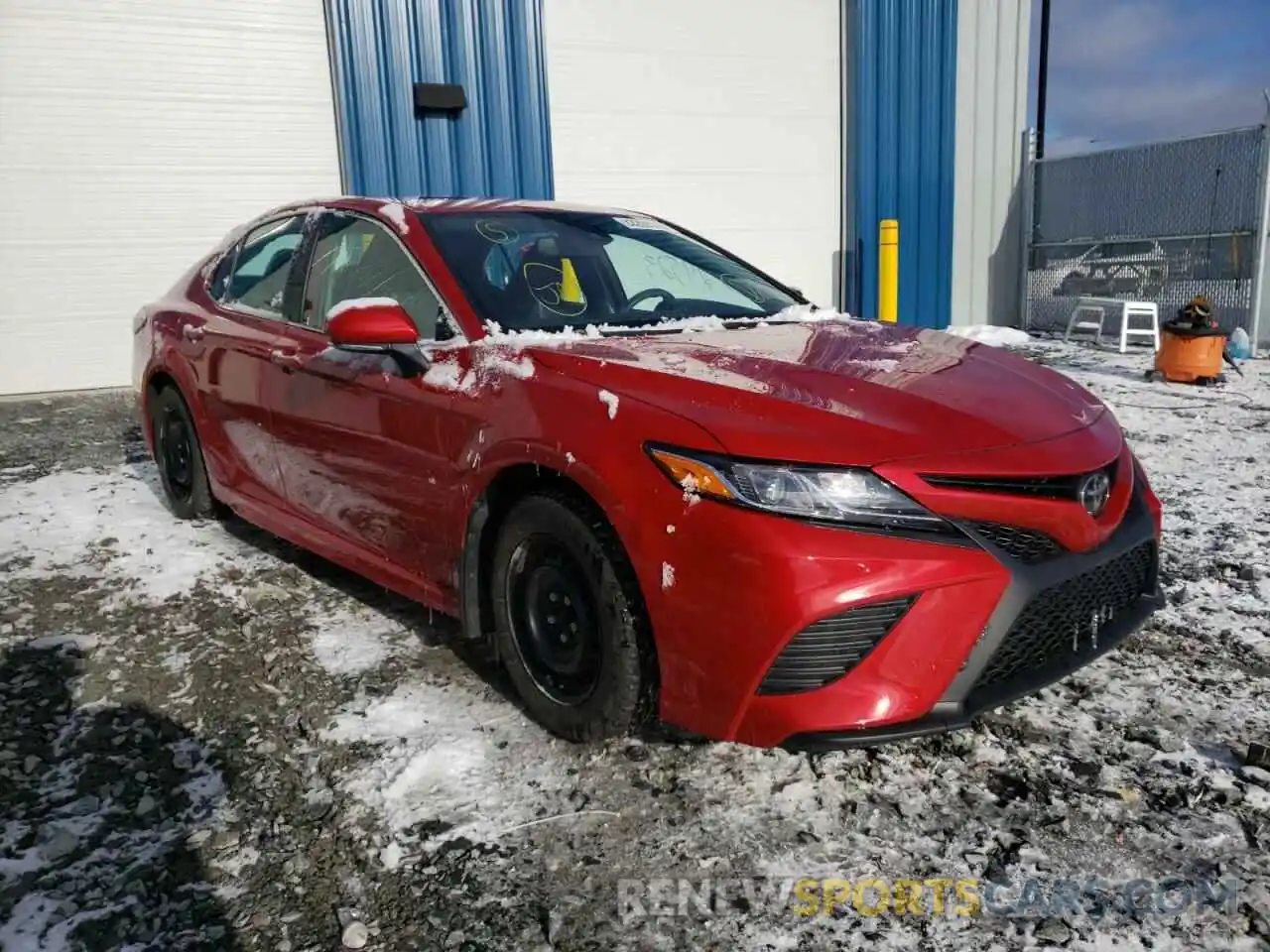 1 Photograph of a damaged car 4T1J11AKXLU318210 TOYOTA CAMRY 2020