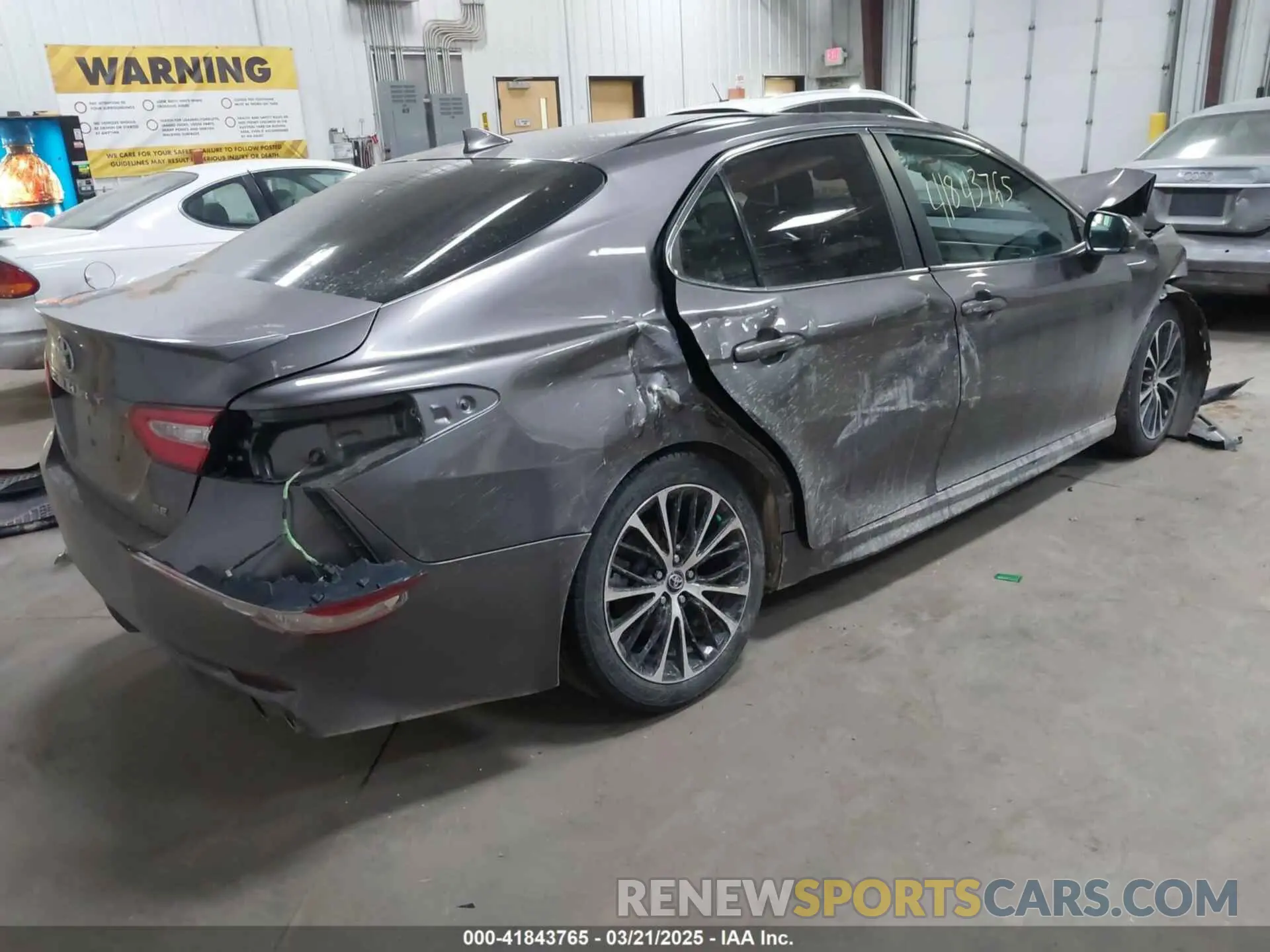 4 Photograph of a damaged car 4T1J11AKXLU922887 TOYOTA CAMRY 2020
