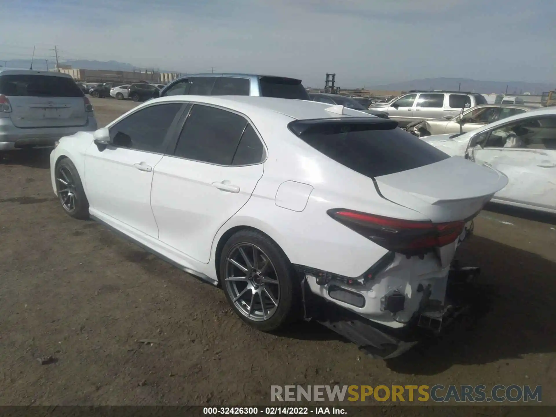 3 Photograph of a damaged car 4T1J11AKXLU925918 TOYOTA CAMRY 2020